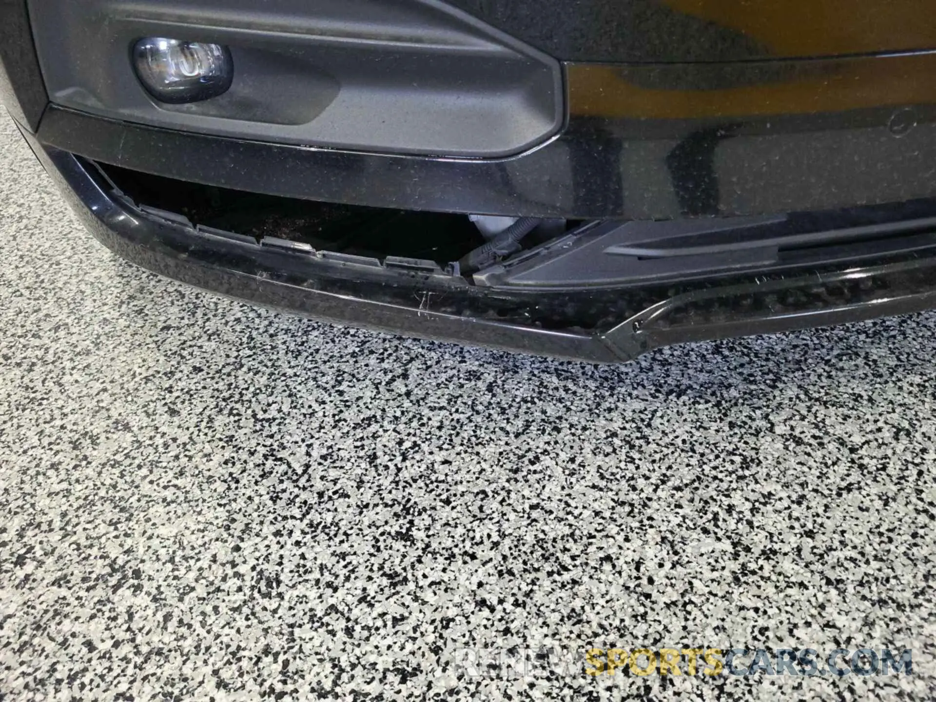 17 Photograph of a damaged car LVYA22MK9MP225254 VOLVO S90 2021