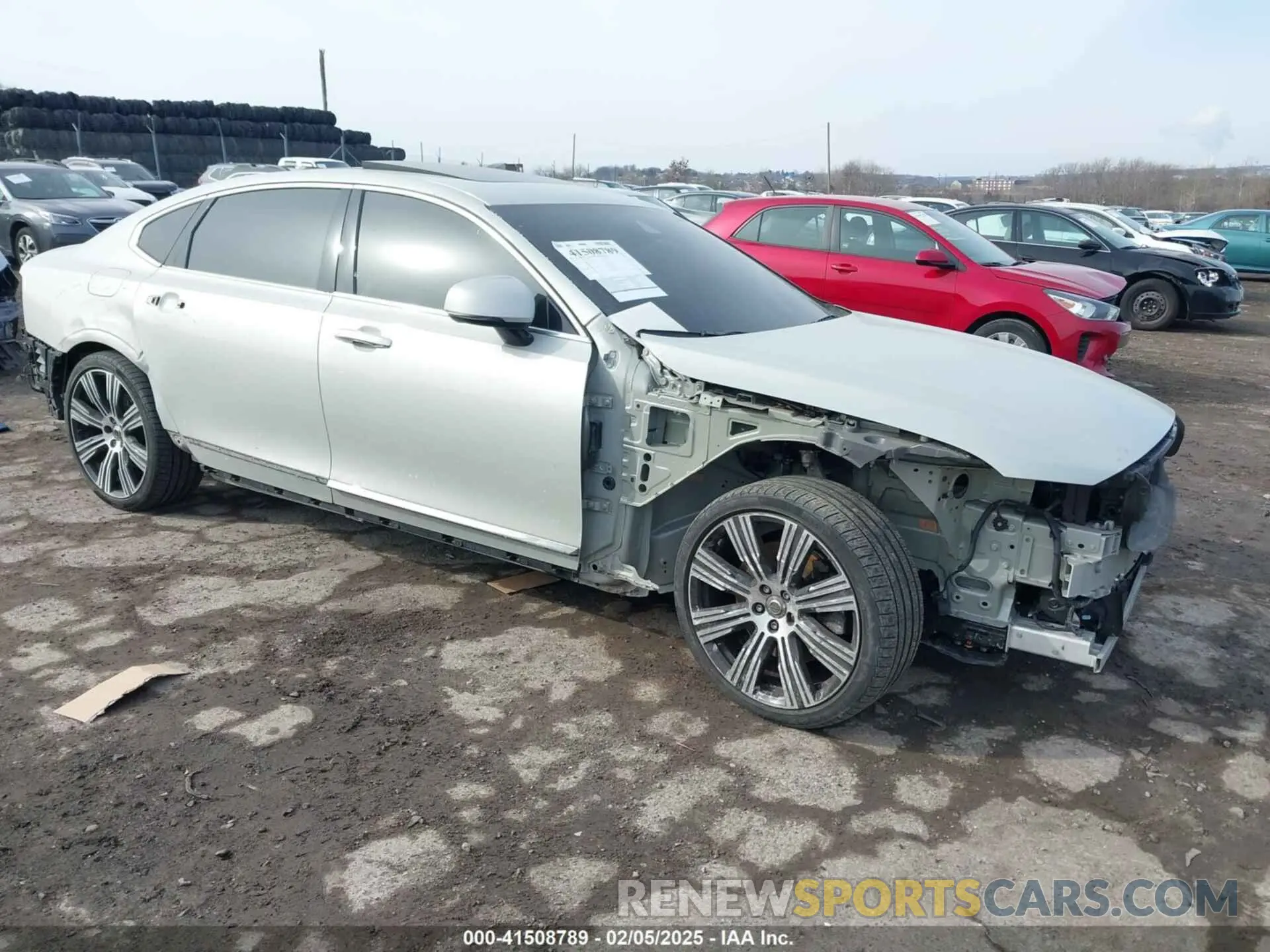 1 Photograph of a damaged car LVYA22ML8MP206915 VOLVO S90 2021