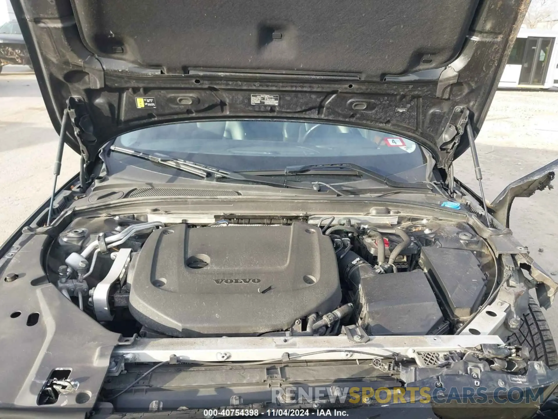 10 Photograph of a damaged car LVY062MK4NP252539 VOLVO S90 2022