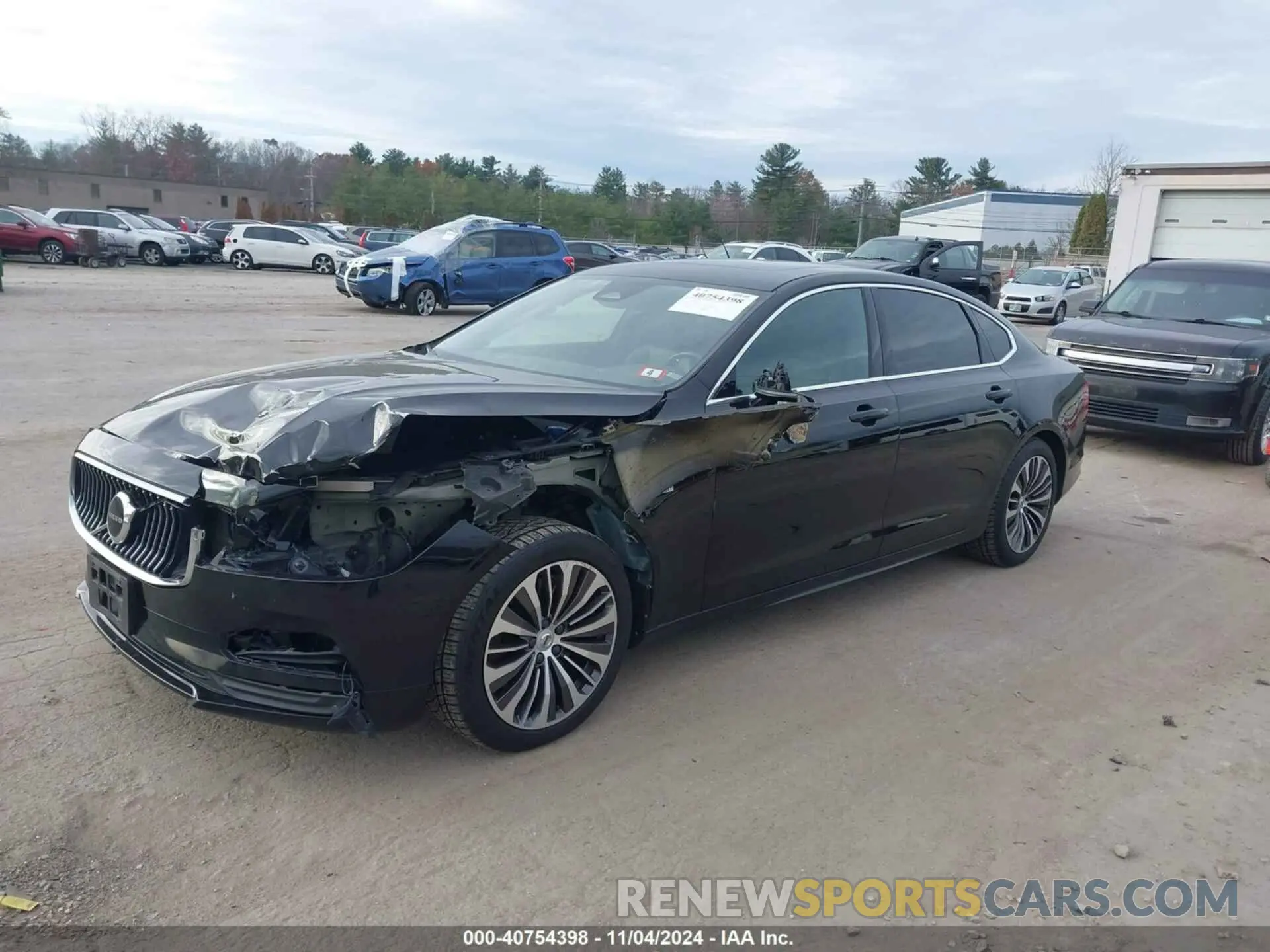2 Photograph of a damaged car LVY062MK4NP252539 VOLVO S90 2022
