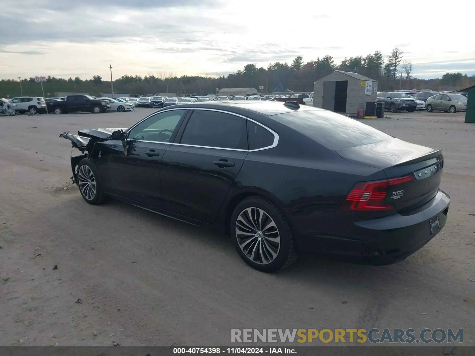 3 Photograph of a damaged car LVY062MK4NP252539 VOLVO S90 2022
