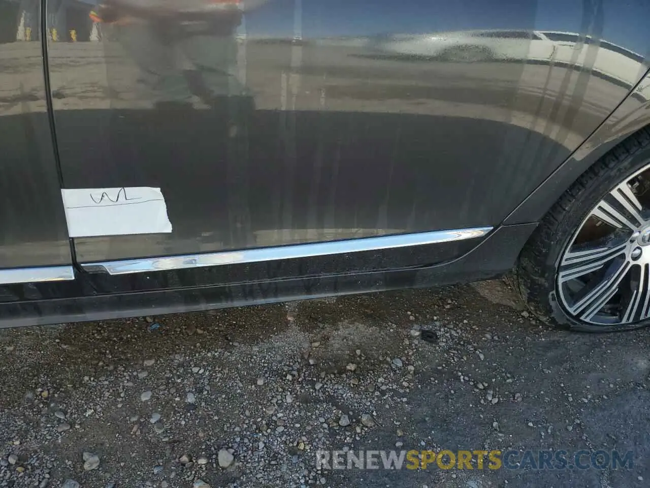 12 Photograph of a damaged car LVY062ML2NP265542 VOLVO S90 B6 INS 2022