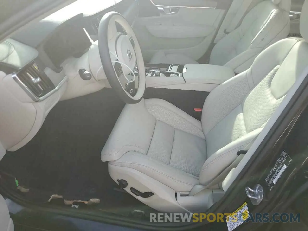 7 Photograph of a damaged car LVYH60AF2RP409571 VOLVO S90 ULTIMA 2024