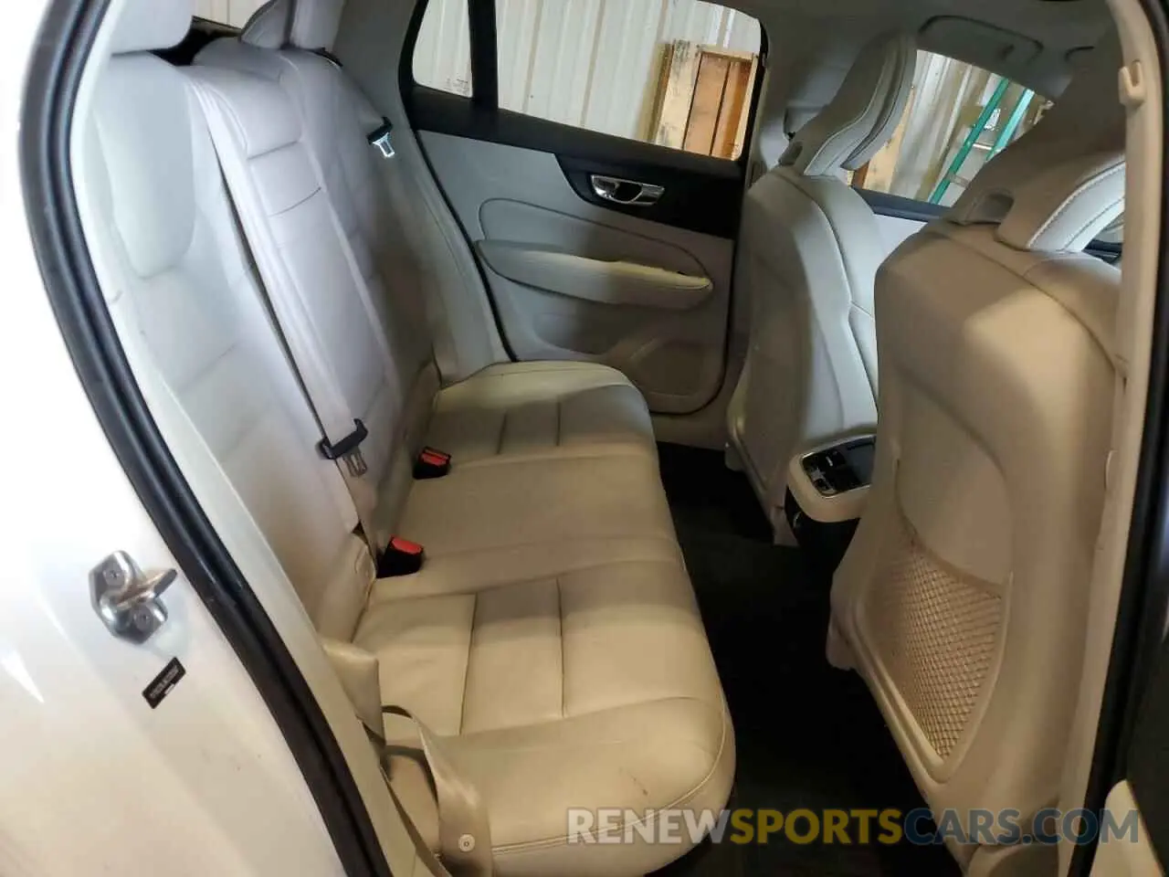 10 Photograph of a damaged car YV1A22SL6K2335587 VOLVO V60 2019