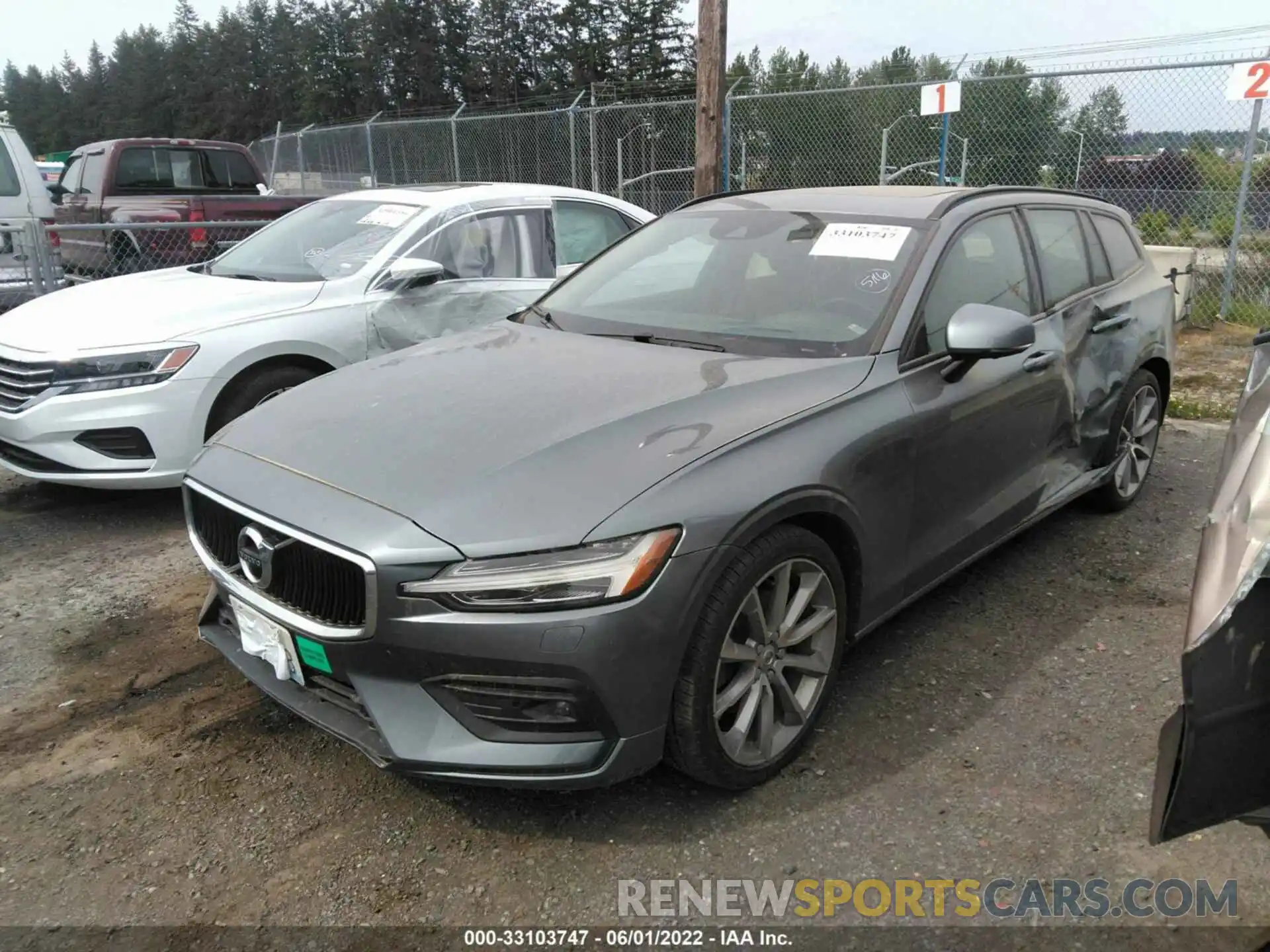 2 Photograph of a damaged car YV1102EK0L2347910 VOLVO V60 2020