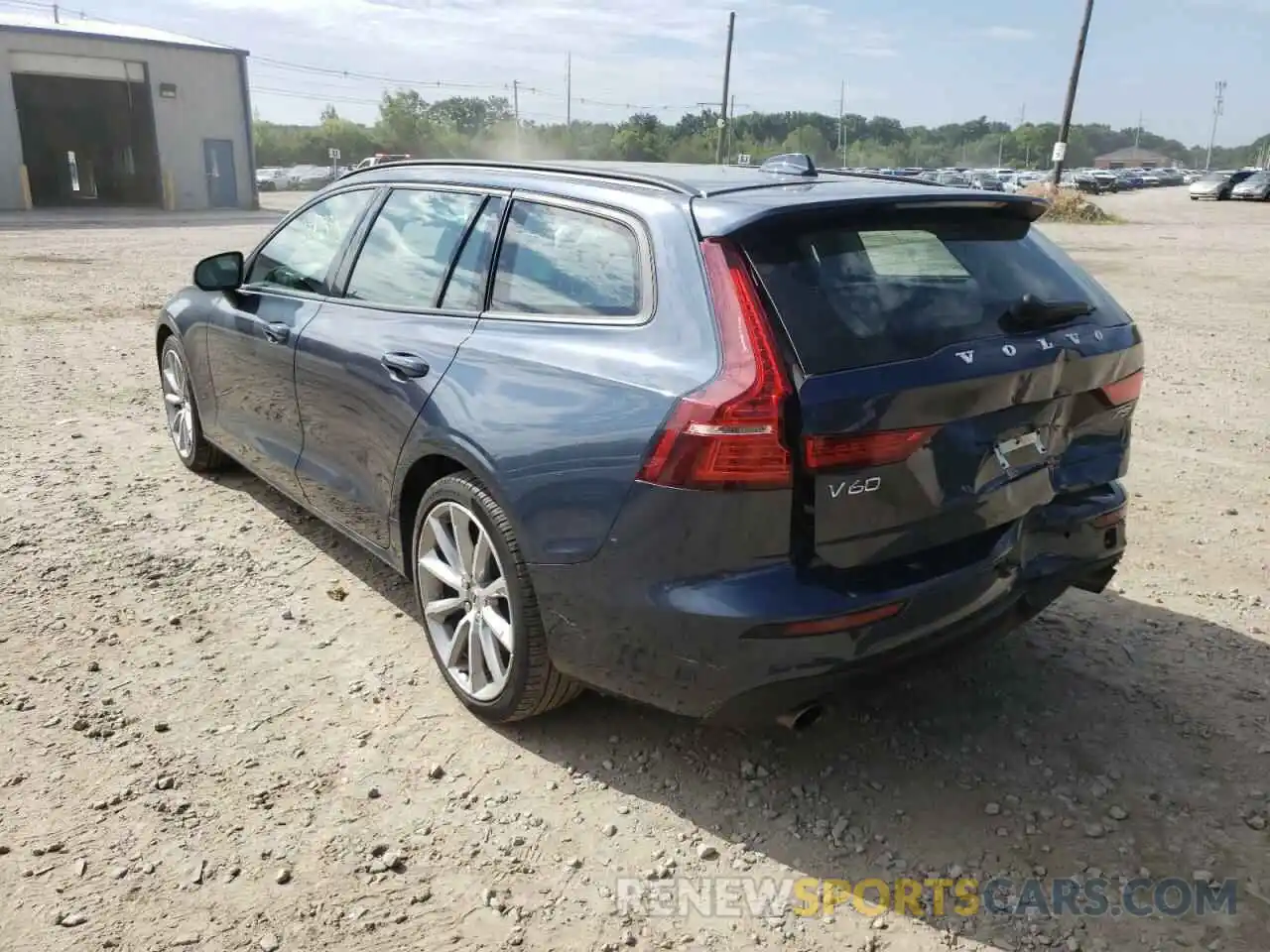 3 Photograph of a damaged car YV1102EK0L2391776 VOLVO V60 2020