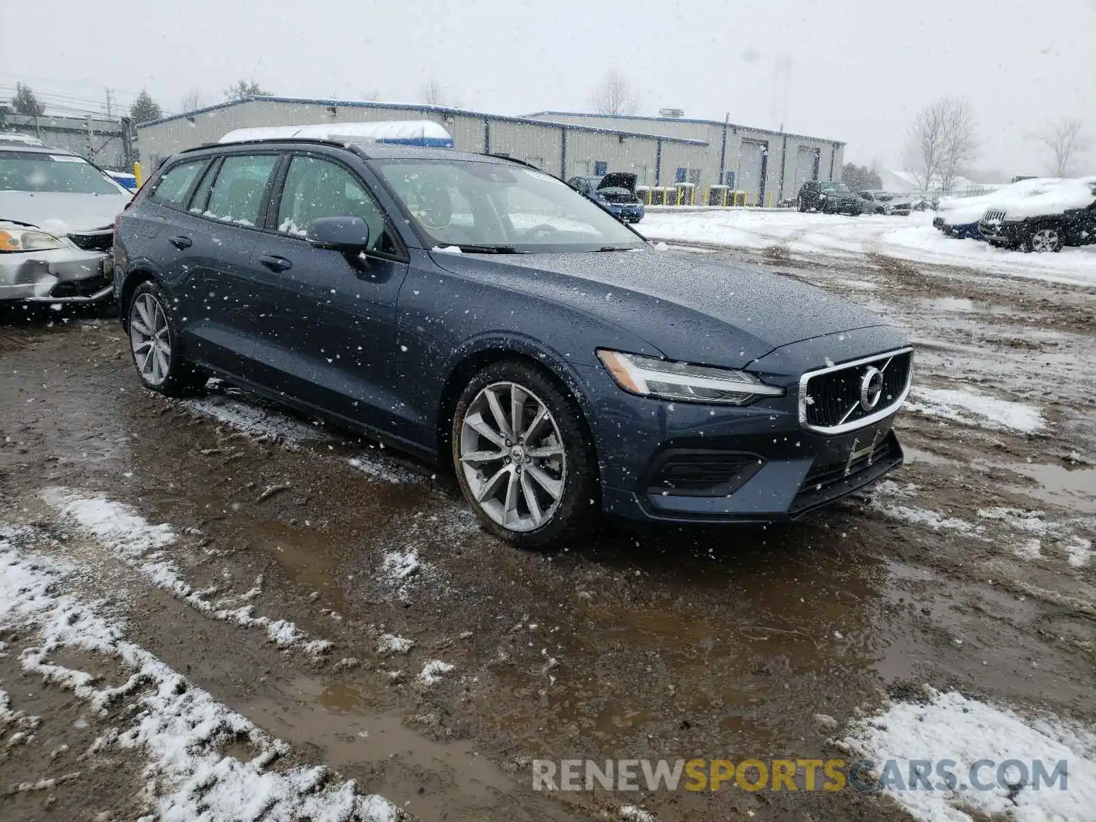 1 Photograph of a damaged car YV1102EK3L2367584 VOLVO V60 2020