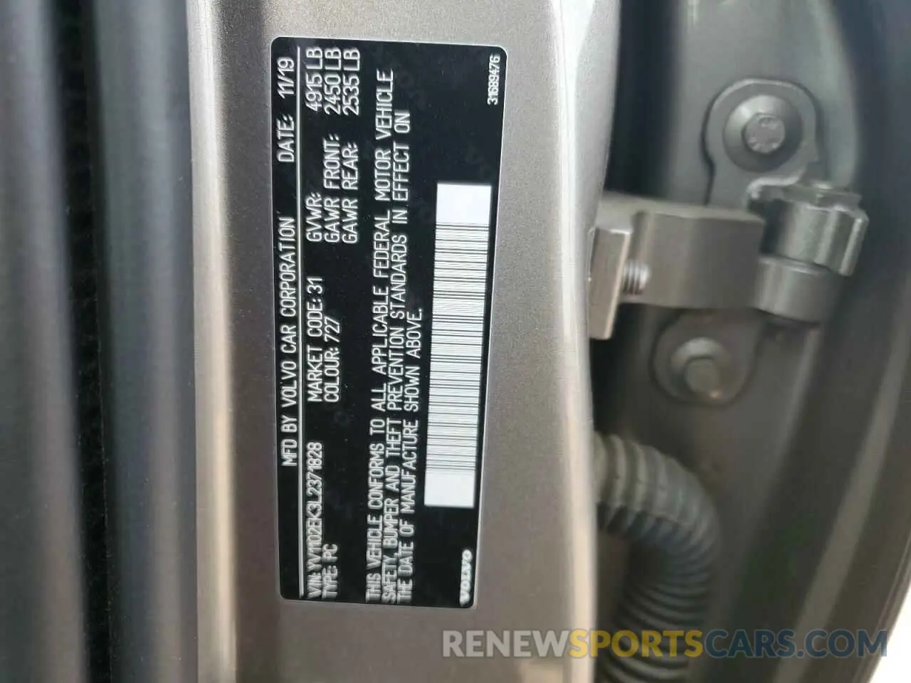 12 Photograph of a damaged car YV1102EK3L2371828 VOLVO V60 2020