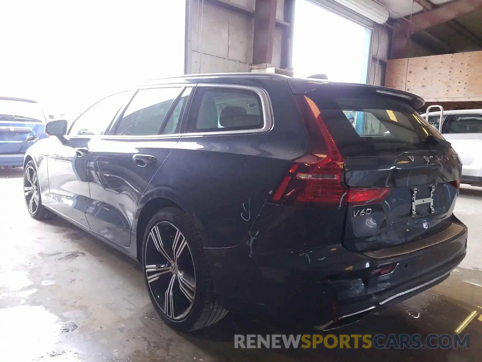 3 Photograph of a damaged car YV1102EL1L2396705 VOLVO V60 2020