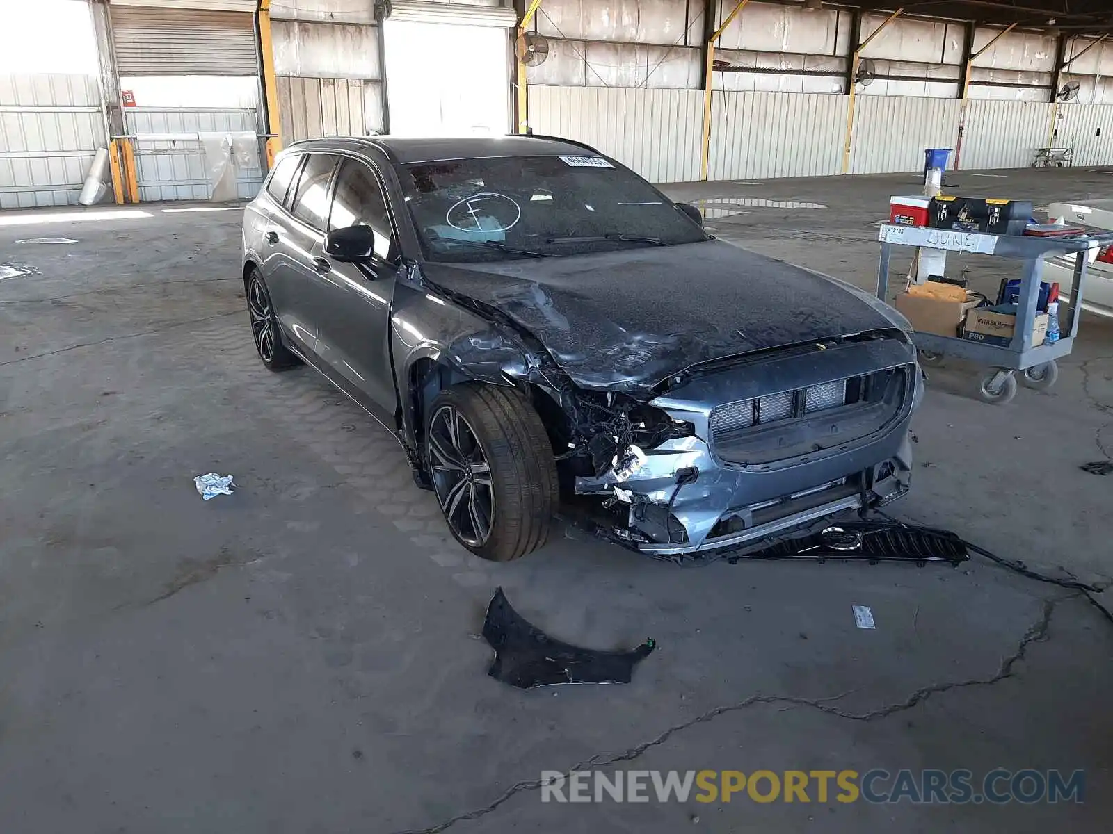 1 Photograph of a damaged car YV1102EM5L2351355 VOLVO V60 2020