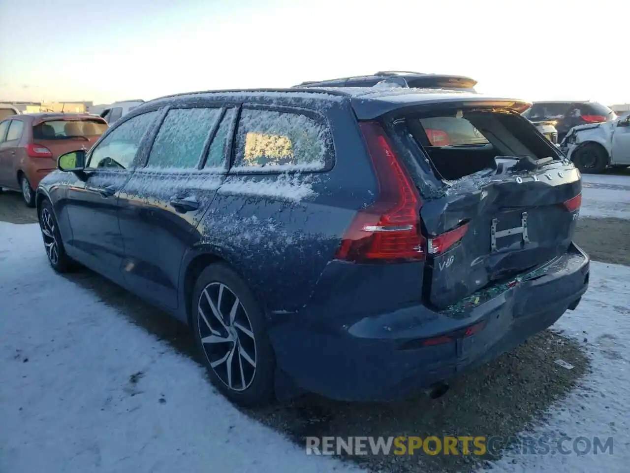 3 Photograph of a damaged car YV1A22SK7L1363719 VOLVO V60 2020