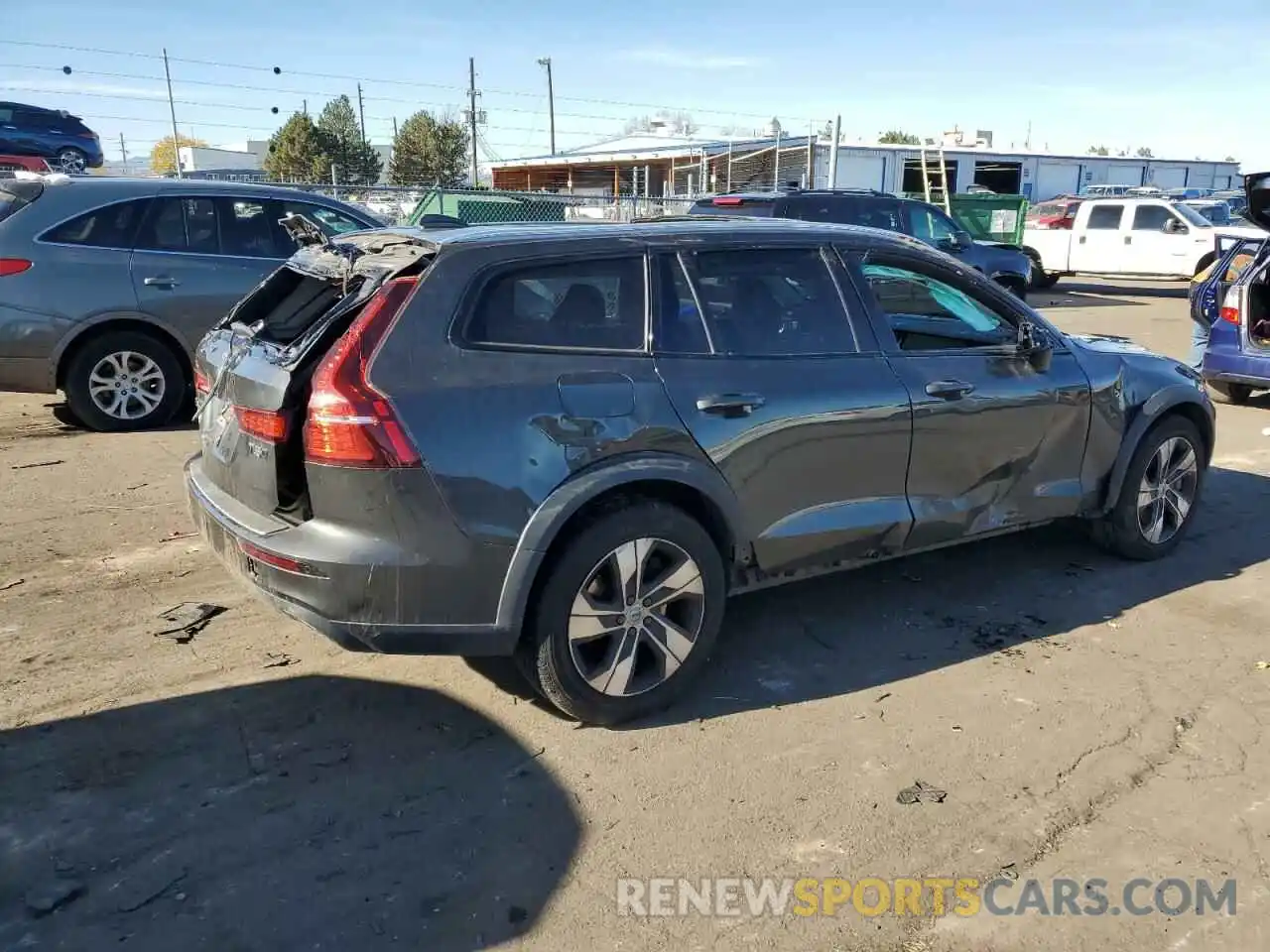 3 Photograph of a damaged car YV4102WK1L1037868 VOLVO V60 2020