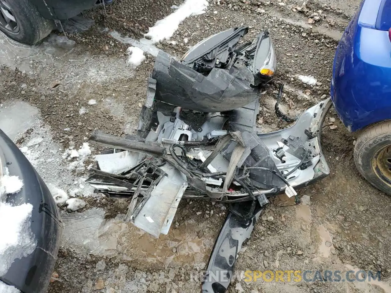 12 Photograph of a damaged car YV4102WK3M1065110 VOLVO V60 2021