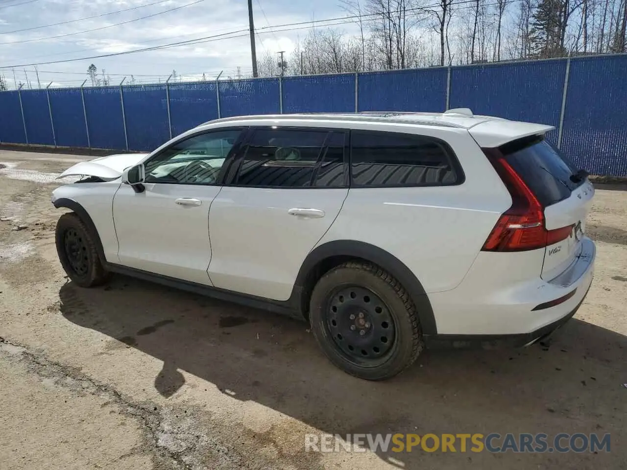 2 Photograph of a damaged car YV4102WK3M1065110 VOLVO V60 2021
