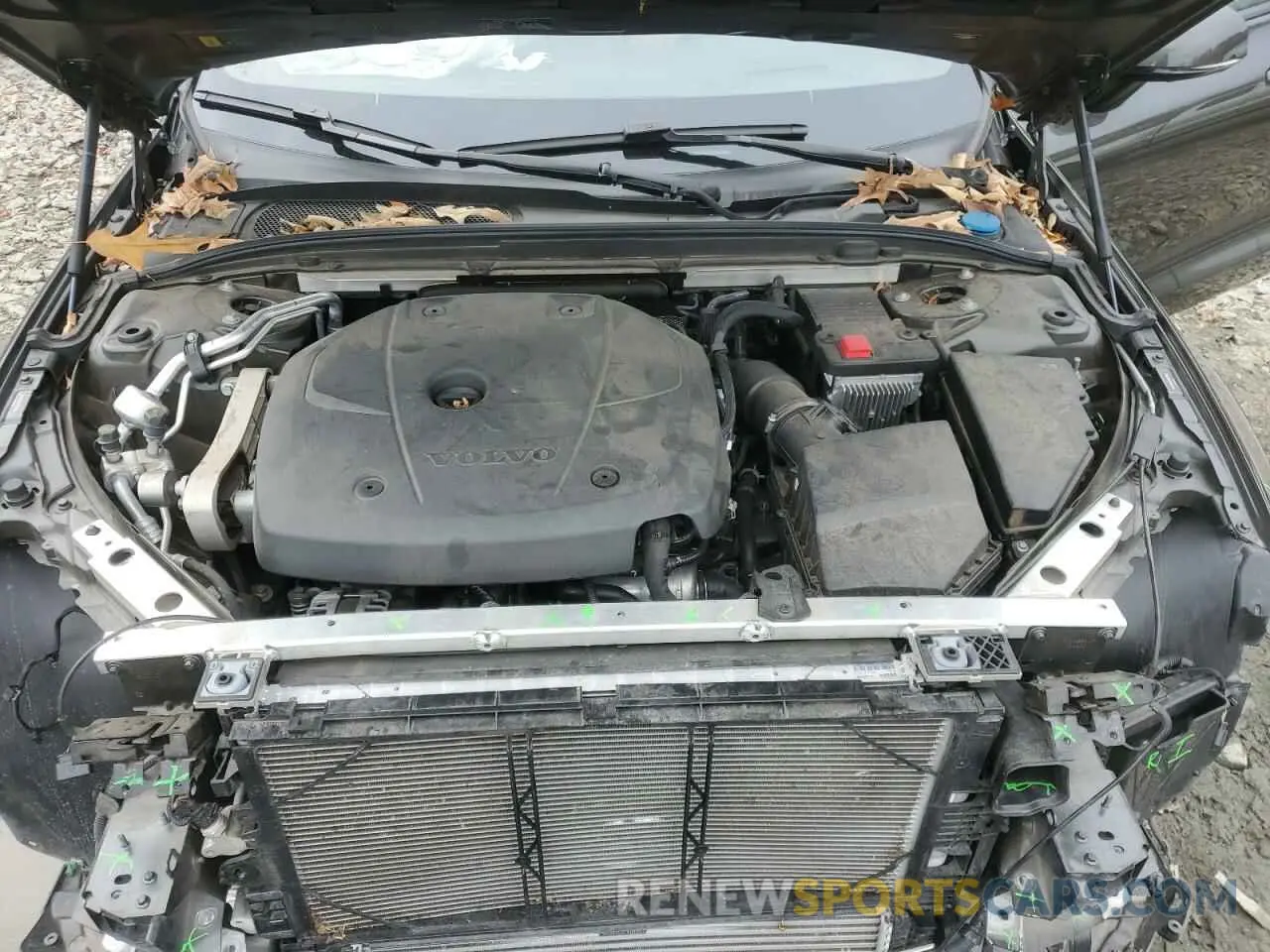 11 Photograph of a damaged car YV4102WK9M1067802 VOLVO V60 2021