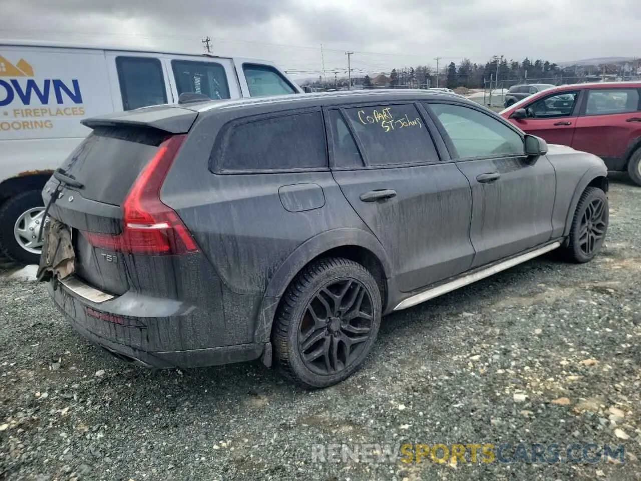 3 Photograph of a damaged car YV4102WK0N2094947 VOLVO V60 2022