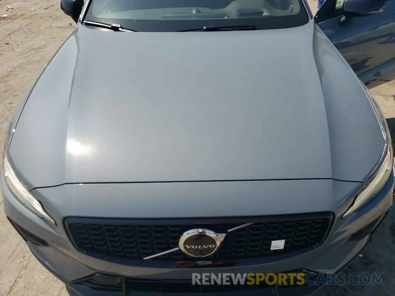11 Photograph of a damaged car YV1H60EP5R1617113 VOLVO V60 2024