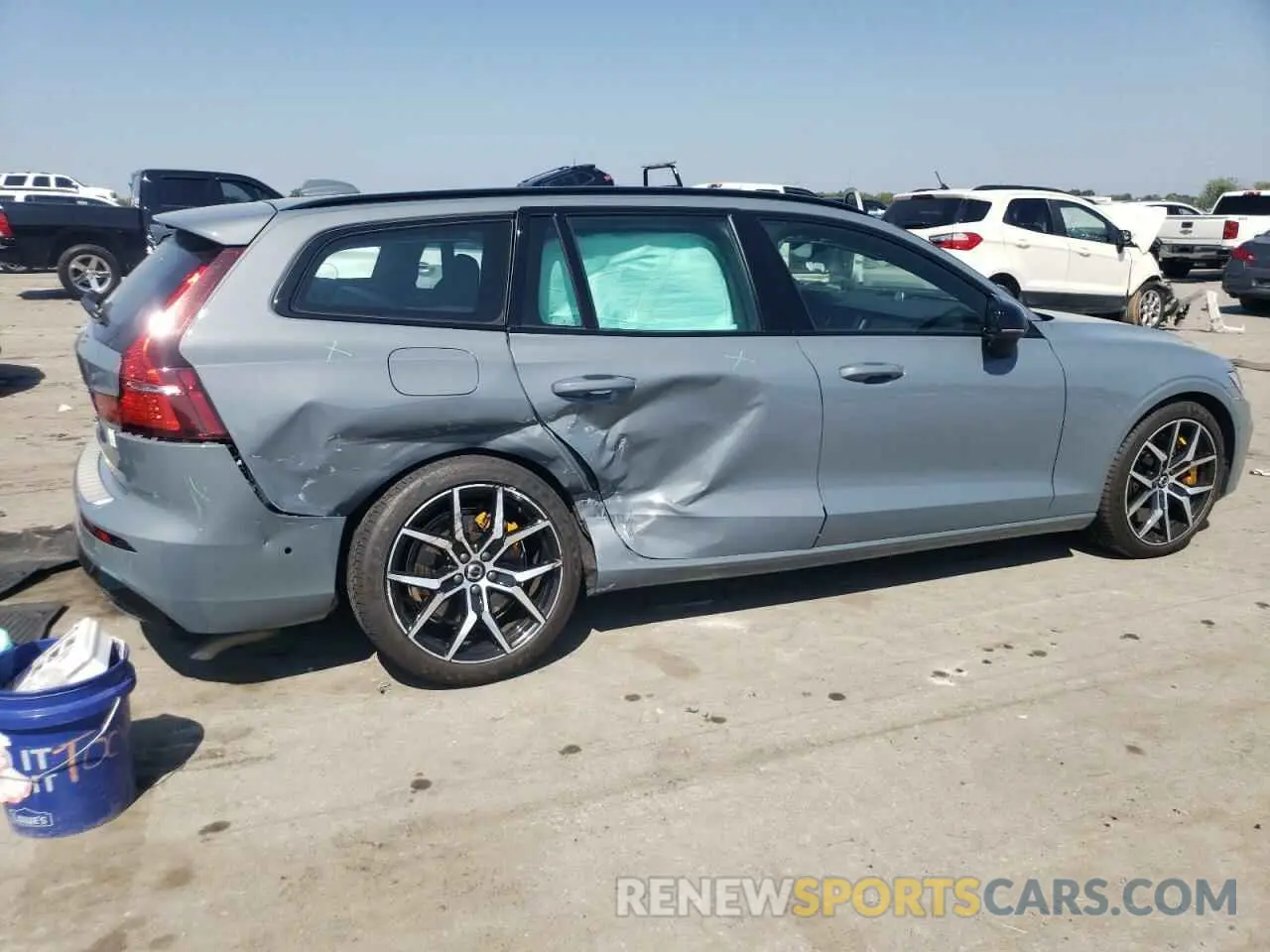 3 Photograph of a damaged car YV1H60EP5R1617113 VOLVO V60 2024