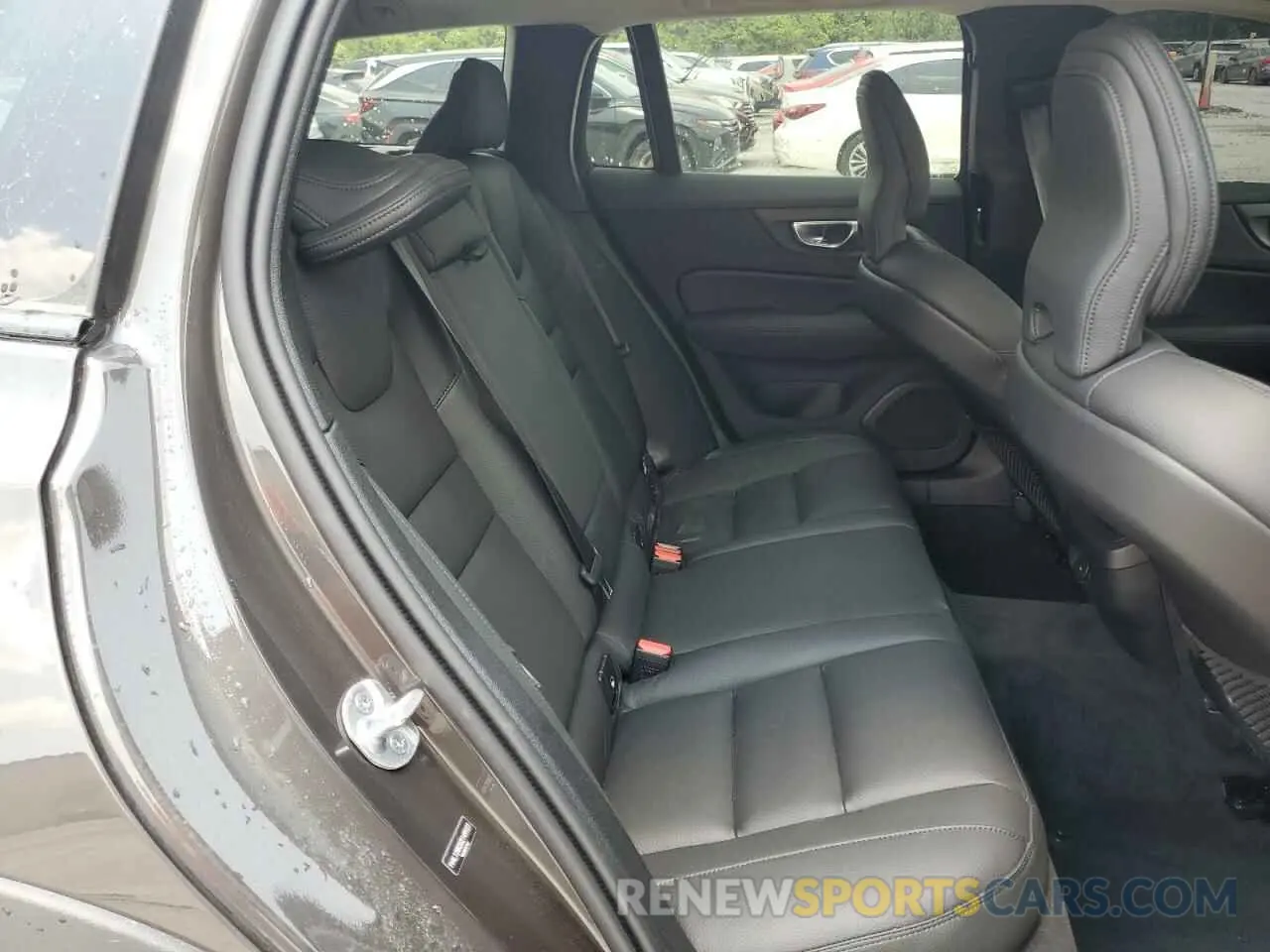 11 Photograph of a damaged car YV4L12WK3S2149151 VOLVO V60 2025