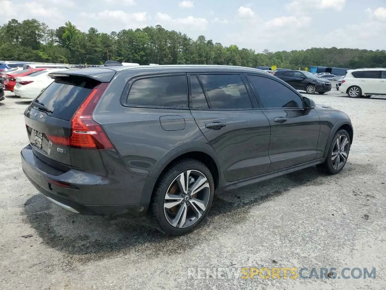 3 Photograph of a damaged car YV4L12WK3S2149151 VOLVO V60 2025
