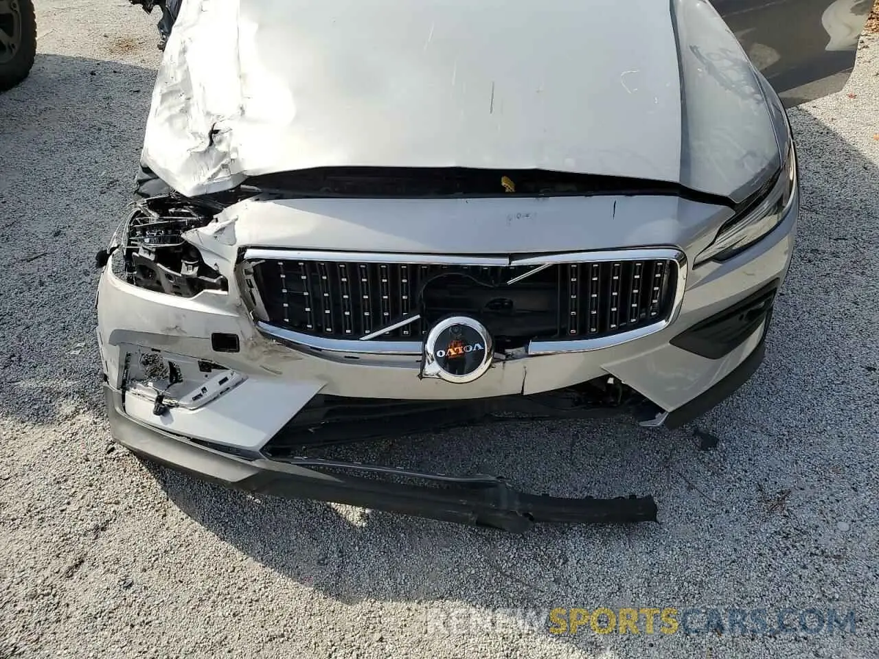 11 Photograph of a damaged car YV4L12WK6S2147393 VOLVO V60 2025