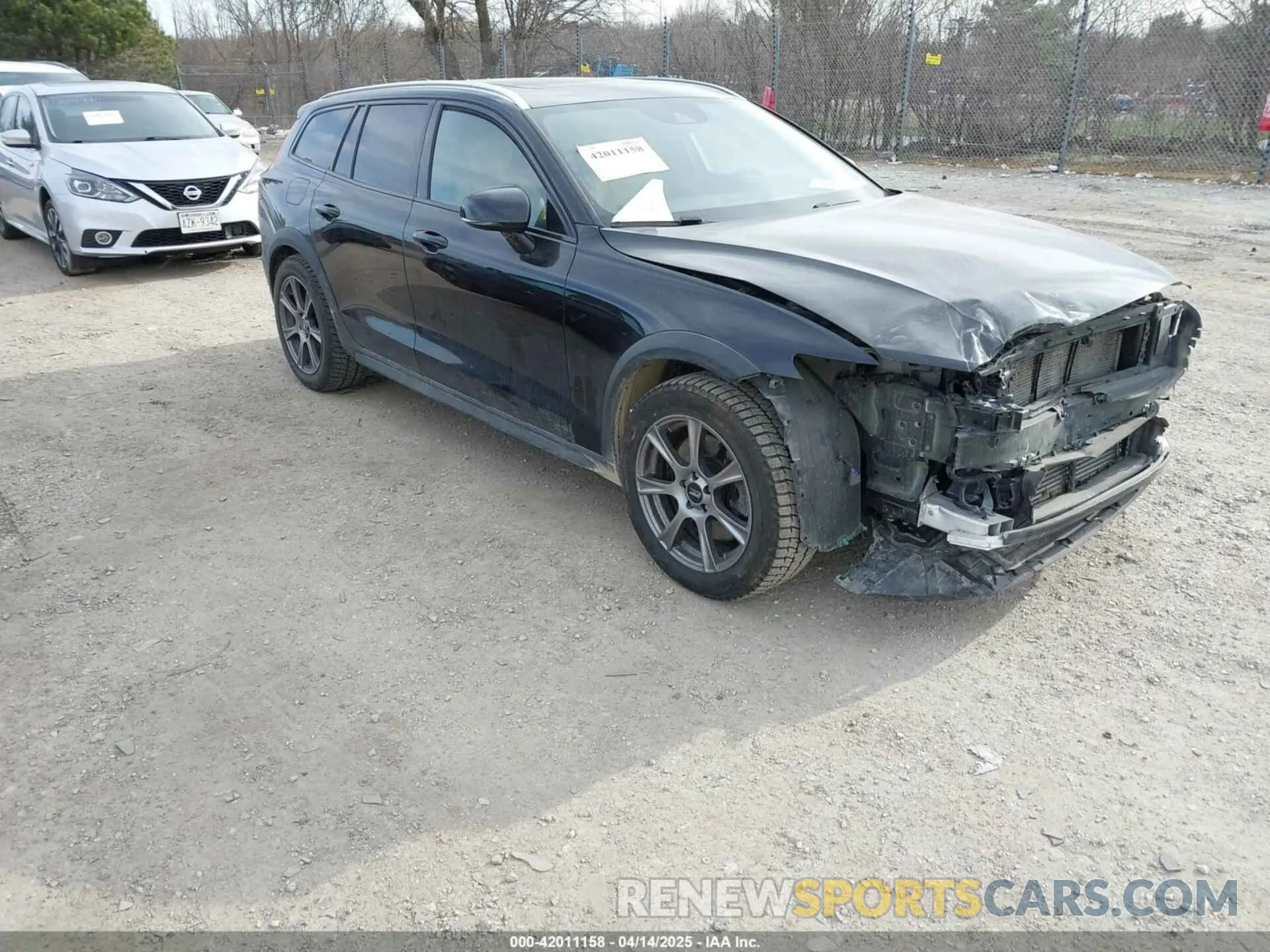1 Photograph of a damaged car YV4102WK5L1047268 VOLVO V60 CROSS COUNTRY 2020