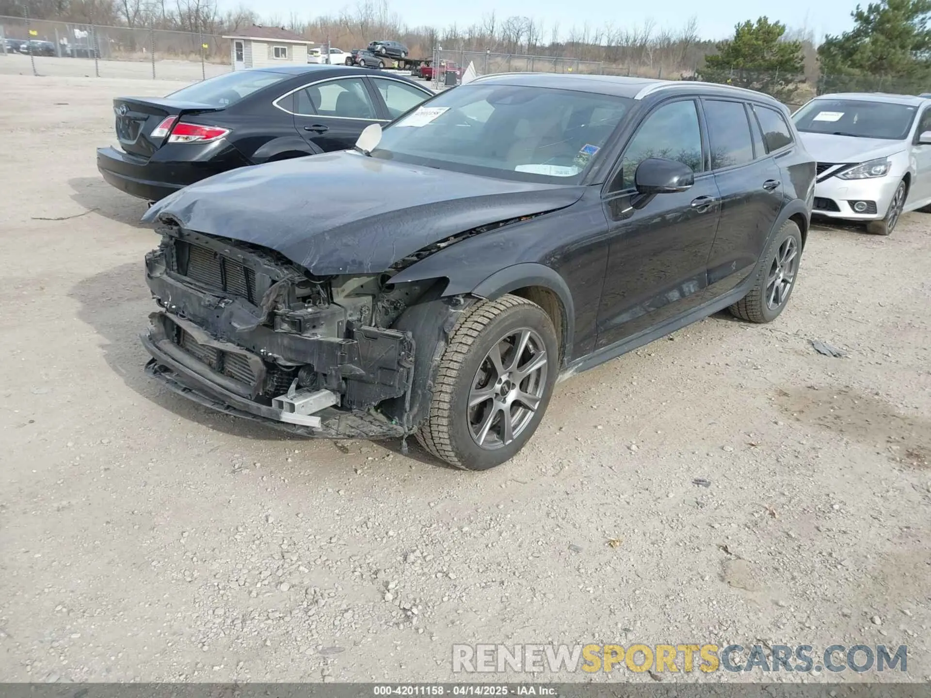 2 Photograph of a damaged car YV4102WK5L1047268 VOLVO V60 CROSS COUNTRY 2020