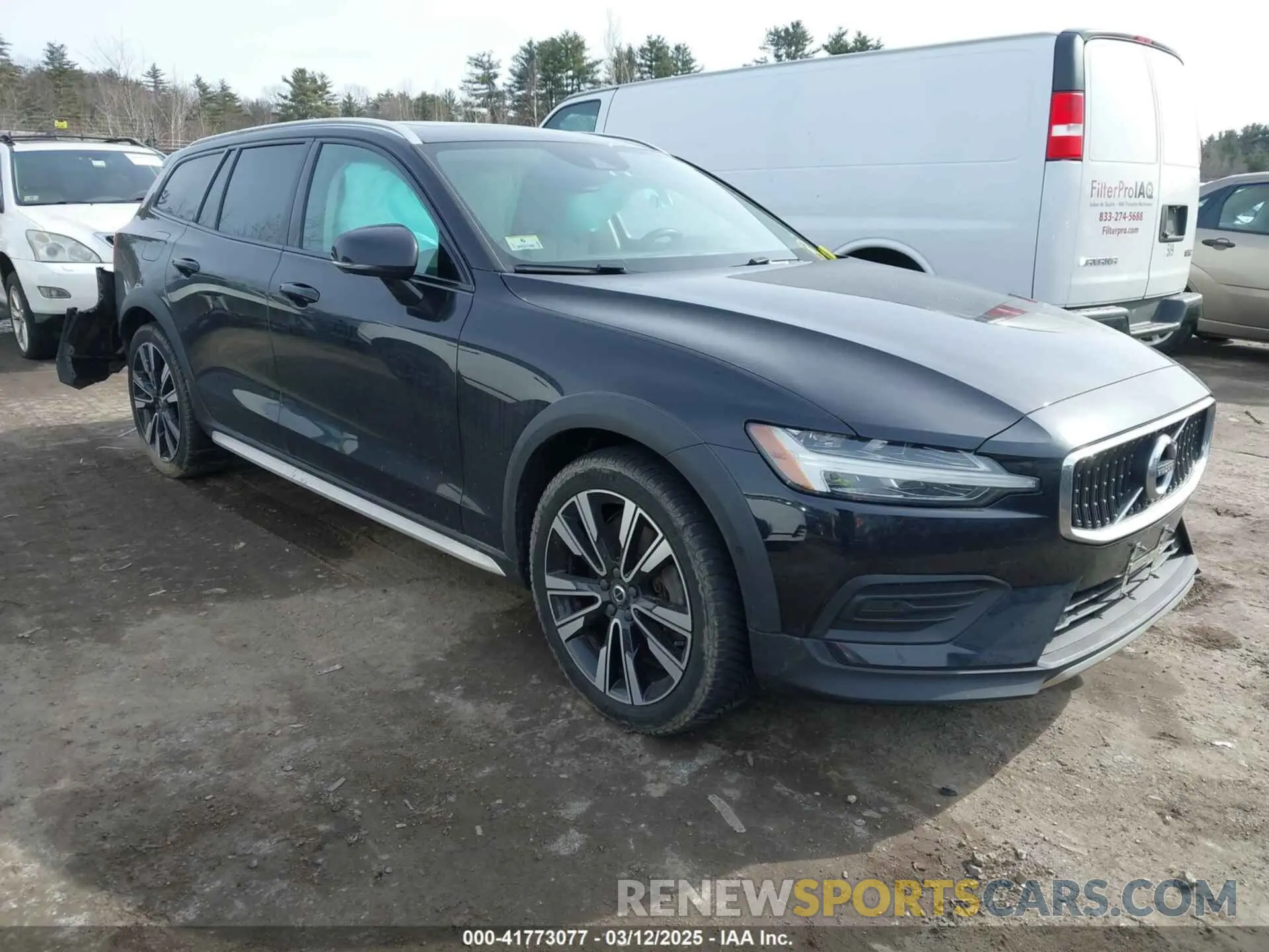 1 Photograph of a damaged car YV4102WK6L1032133 VOLVO V60 CROSS COUNTRY 2020