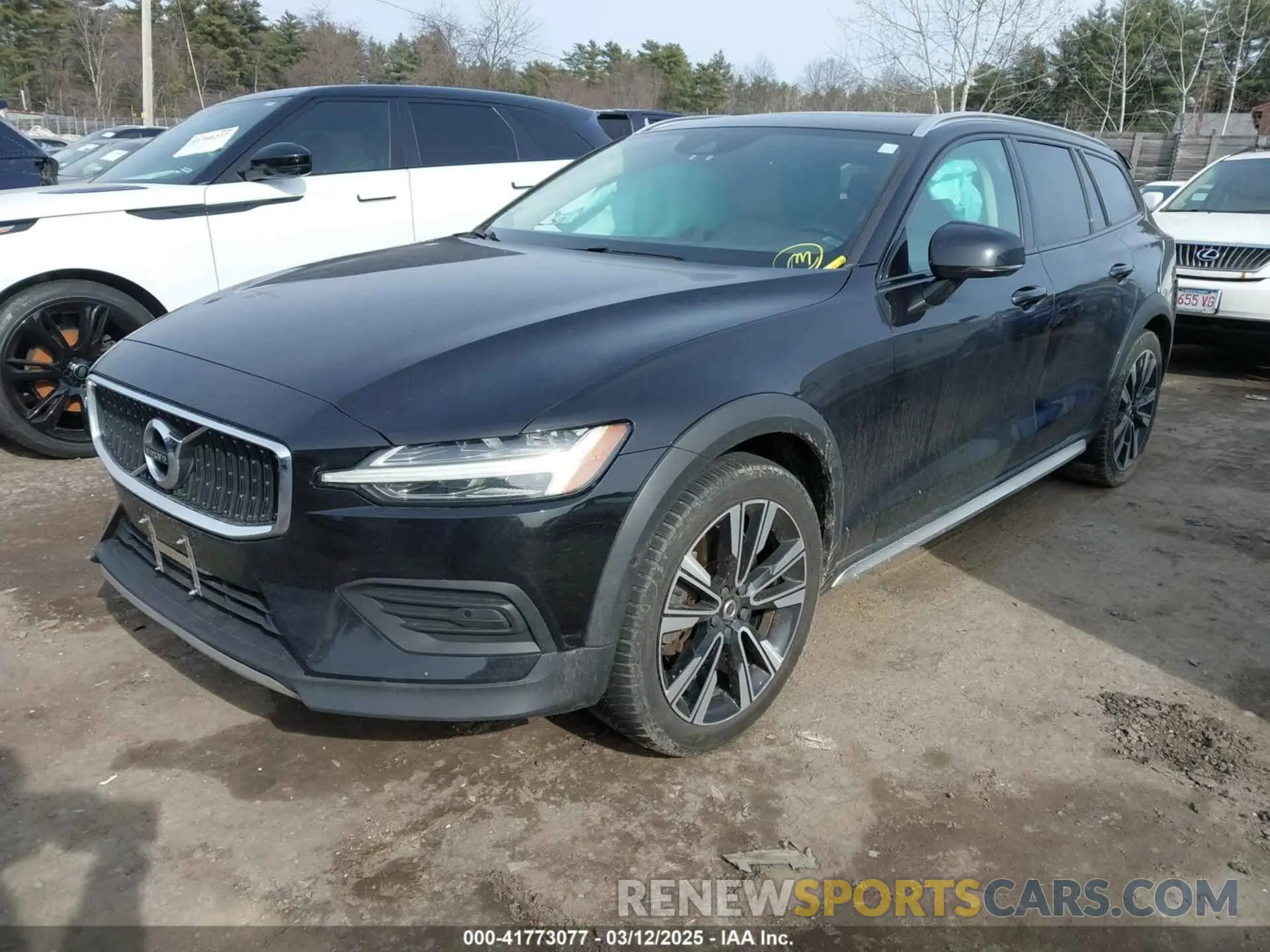 2 Photograph of a damaged car YV4102WK6L1032133 VOLVO V60 CROSS COUNTRY 2020