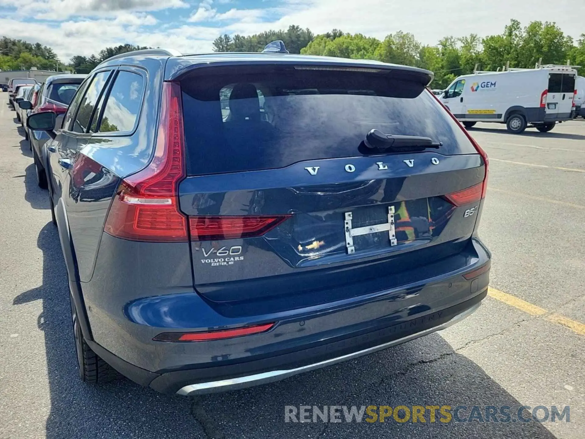11 Photograph of a damaged car YV4L12WZ2P2106408 VOLVO V60 CROSS COUNTRY 2023