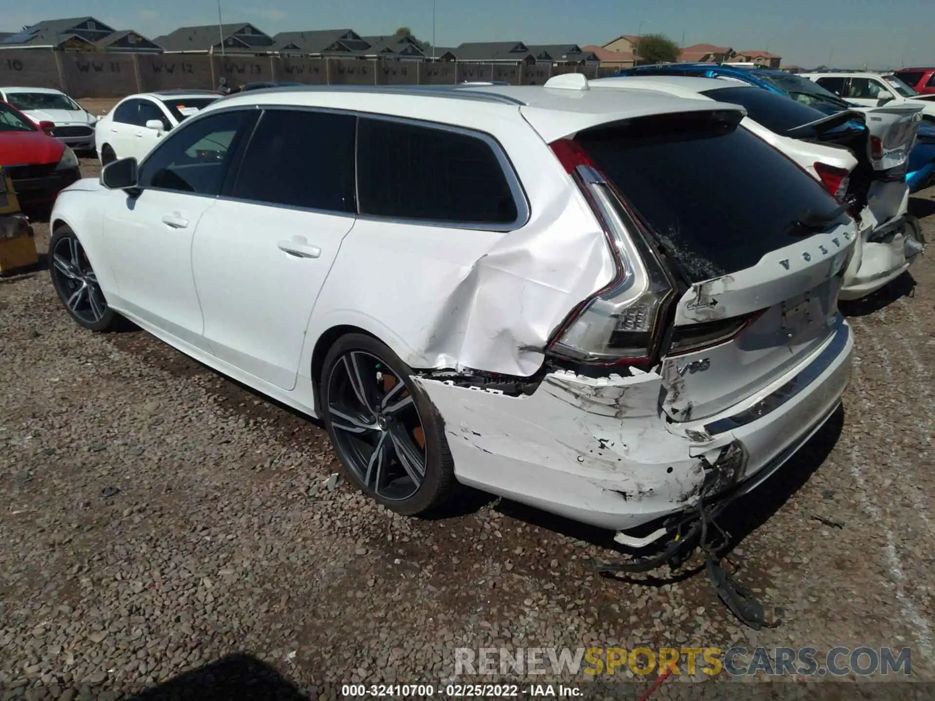 3 Photograph of a damaged car YV1102GM1K1087441 VOLVO V90 2019