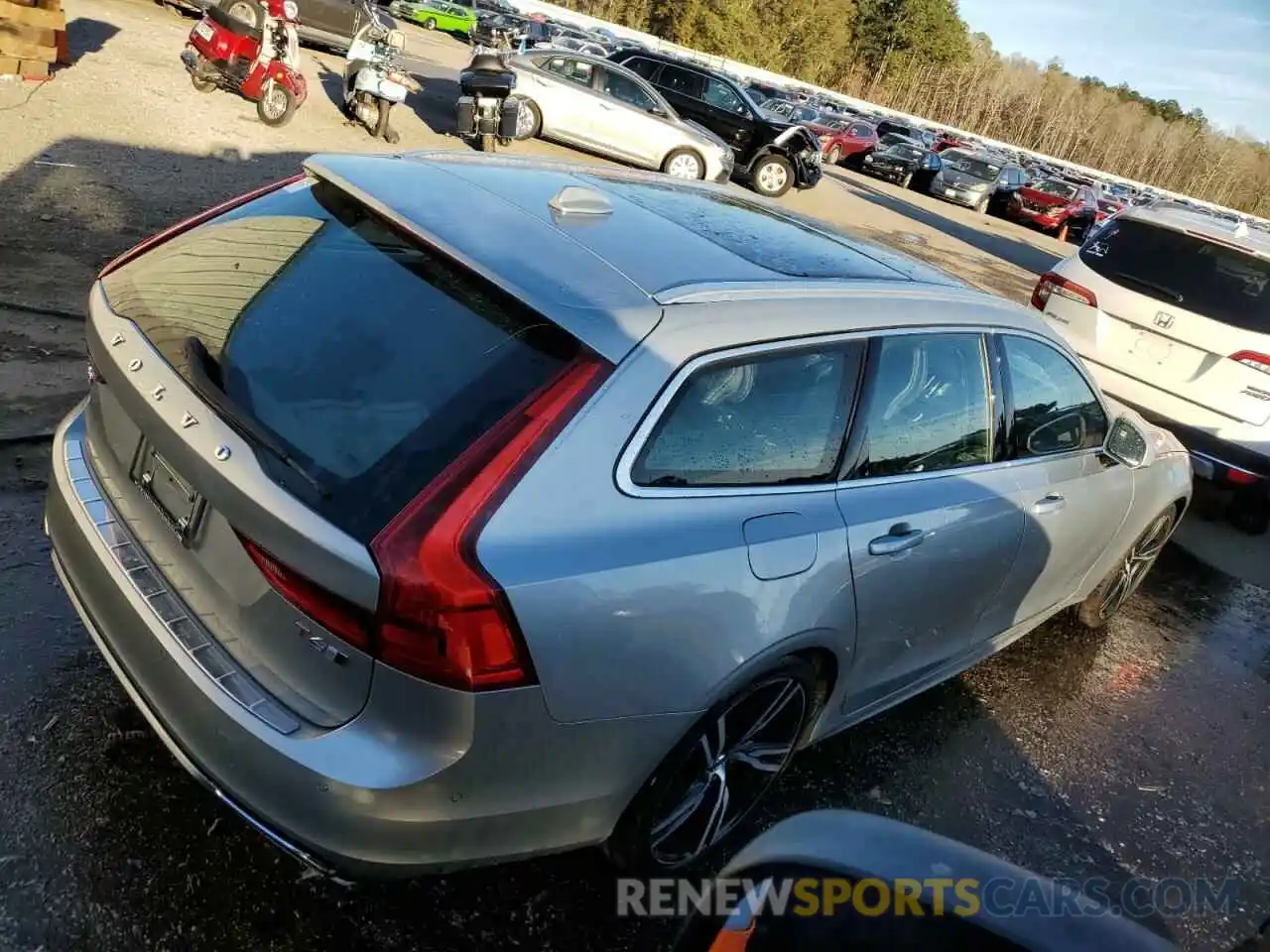 3 Photograph of a damaged car YV1A22VM6K1086539 VOLVO V90 2019