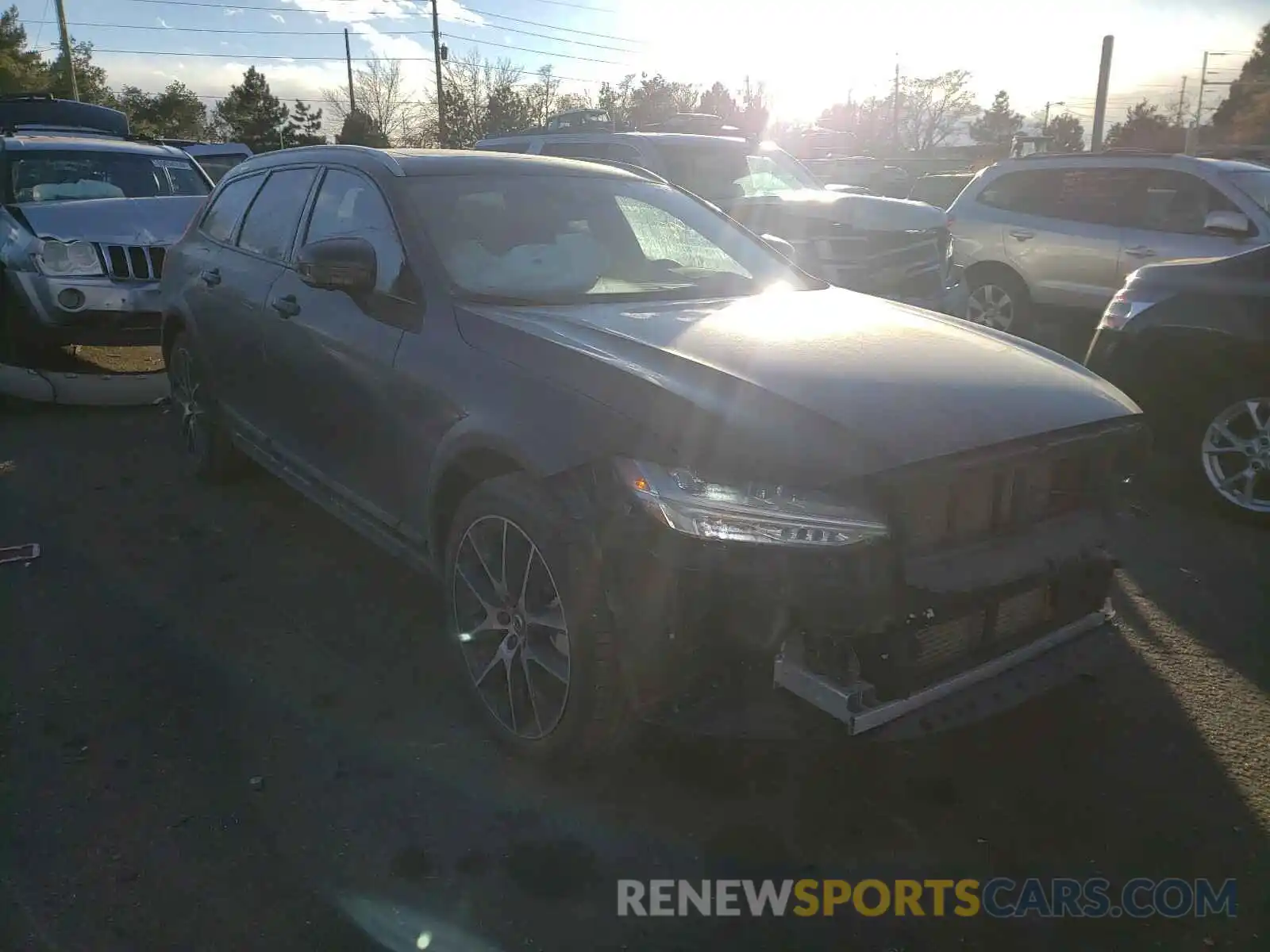 1 Photograph of a damaged car YV4A22NL2L1103753 VOLVO V90 2020