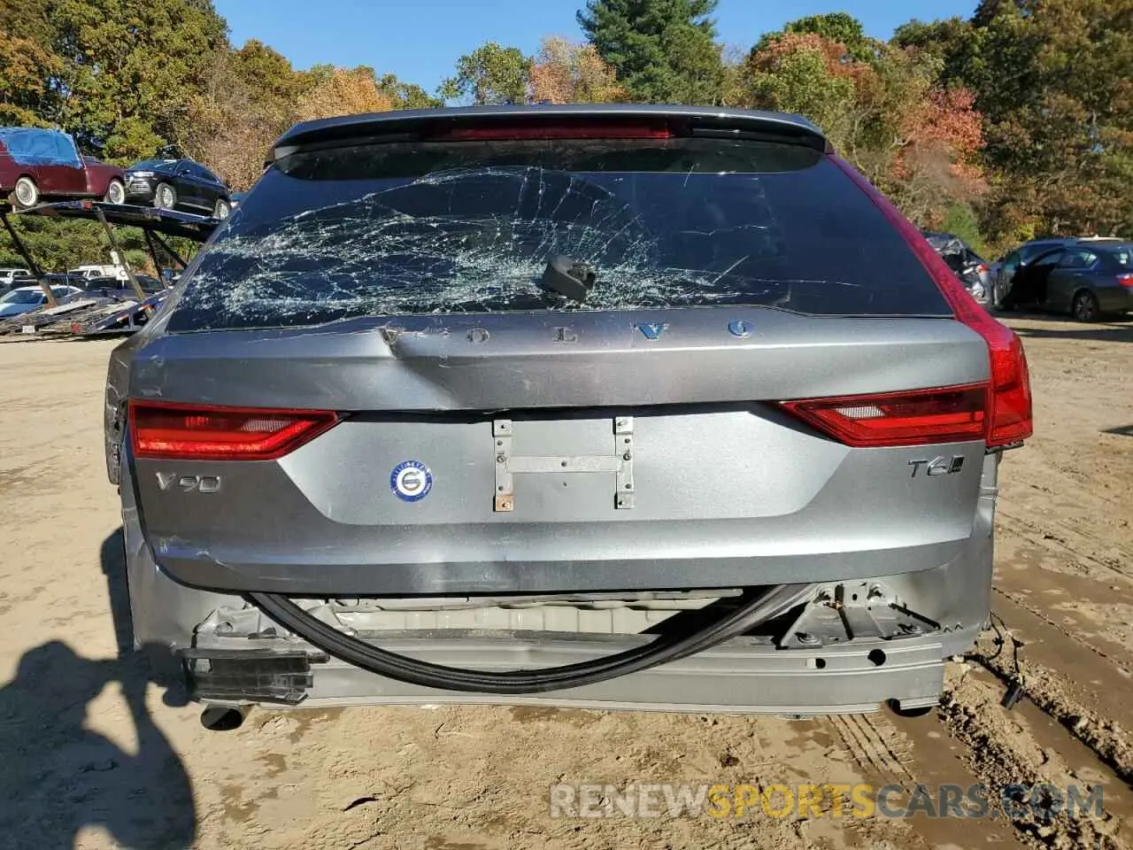6 Photograph of a damaged car YV4A22NL4L1105293 VOLVO V90 2020