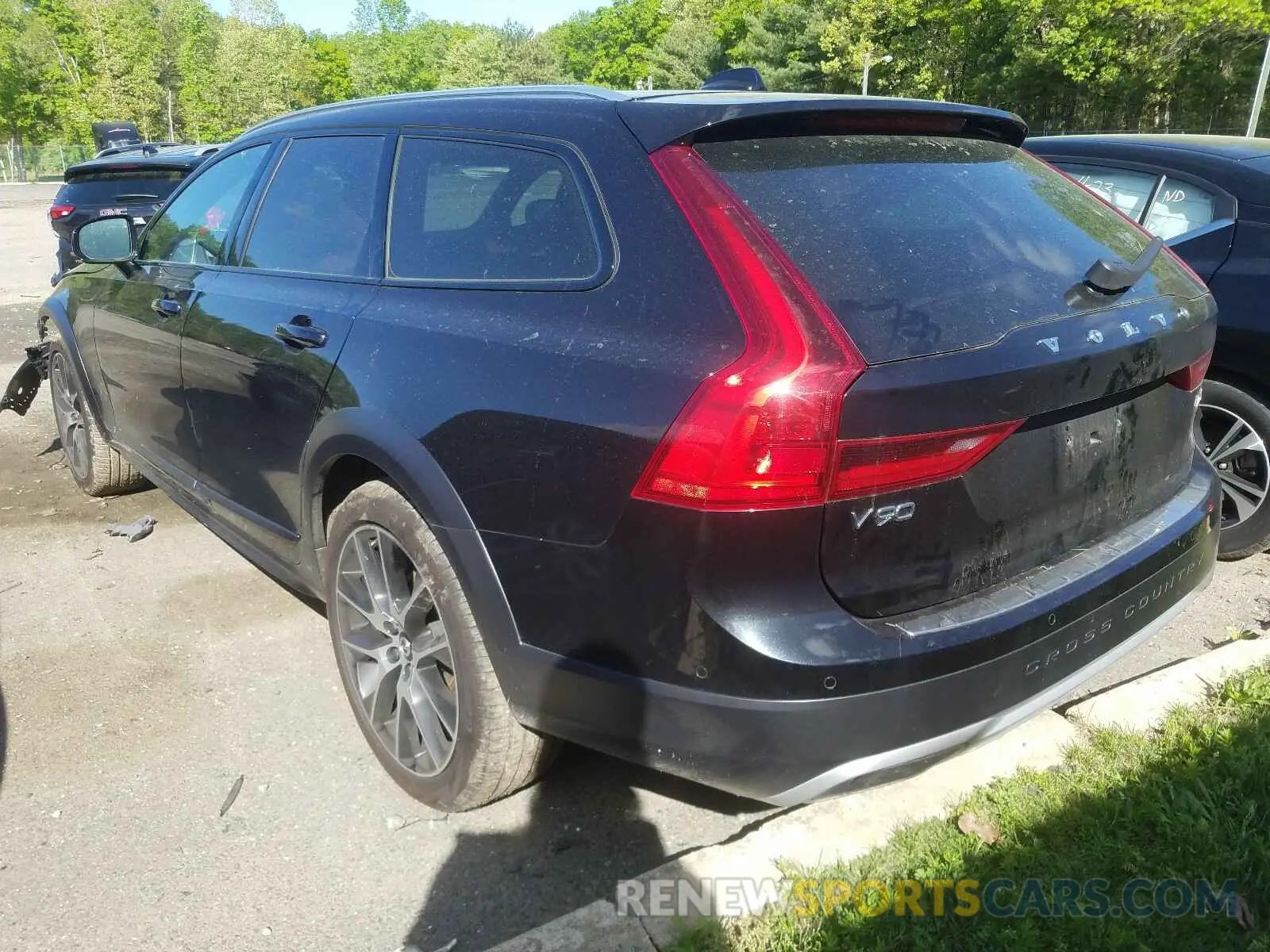 3 Photograph of a damaged car YV4A22NL7L1116093 VOLVO V90 2020