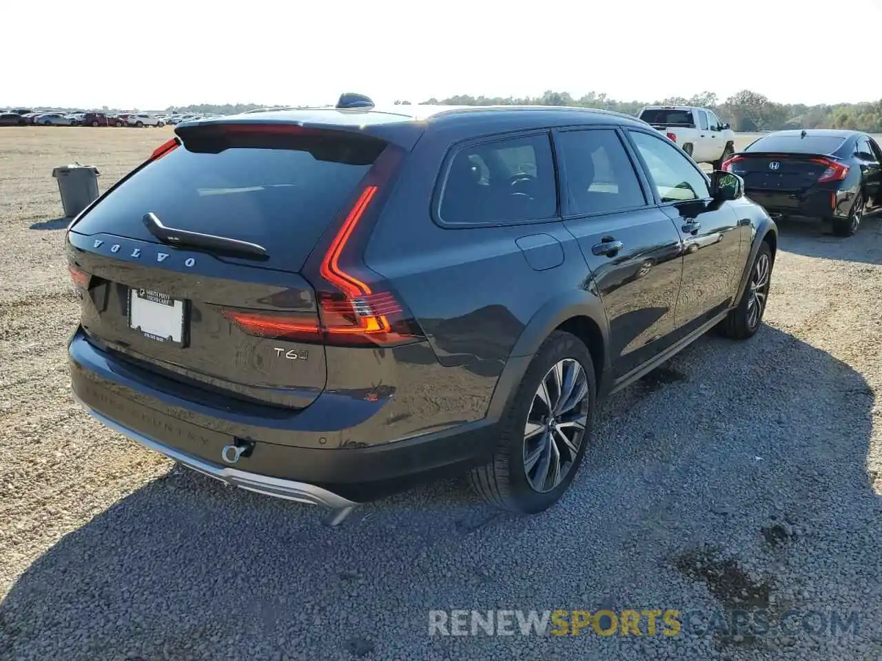 4 Photograph of a damaged car YV4A22NL6M1133582 VOLVO V90 2021