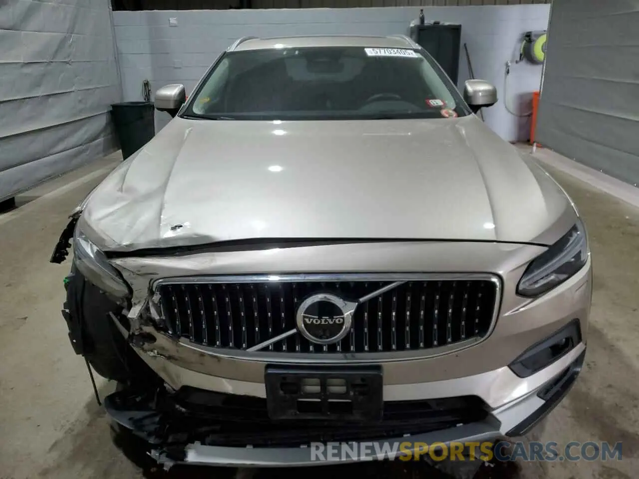 5 Photograph of a damaged car YV4062NC5P1165587 VOLVO V90 2023