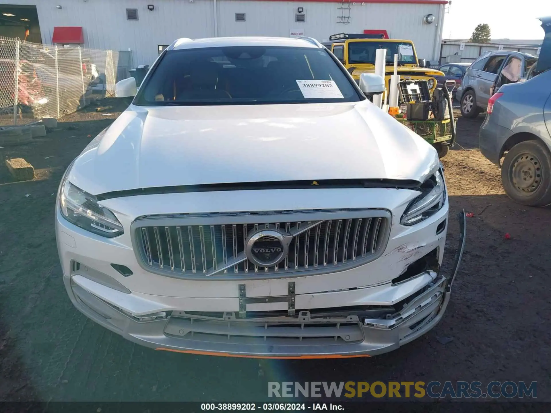 12 Photograph of a damaged car YV4A22NT1J1036270 VOLVO V90 CROSS COUNTRY 2018