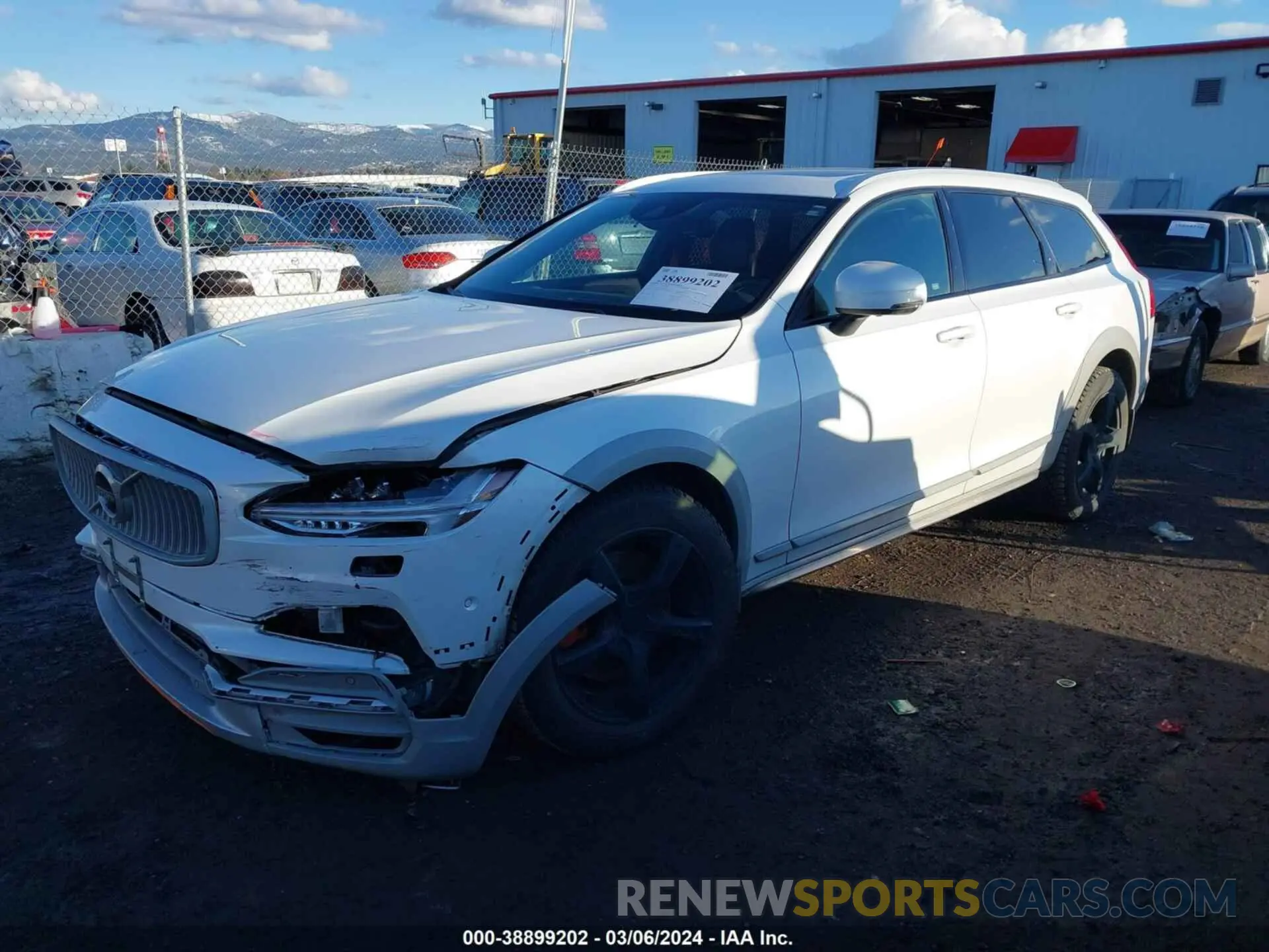 2 Photograph of a damaged car YV4A22NT1J1036270 VOLVO V90 CROSS COUNTRY 2018