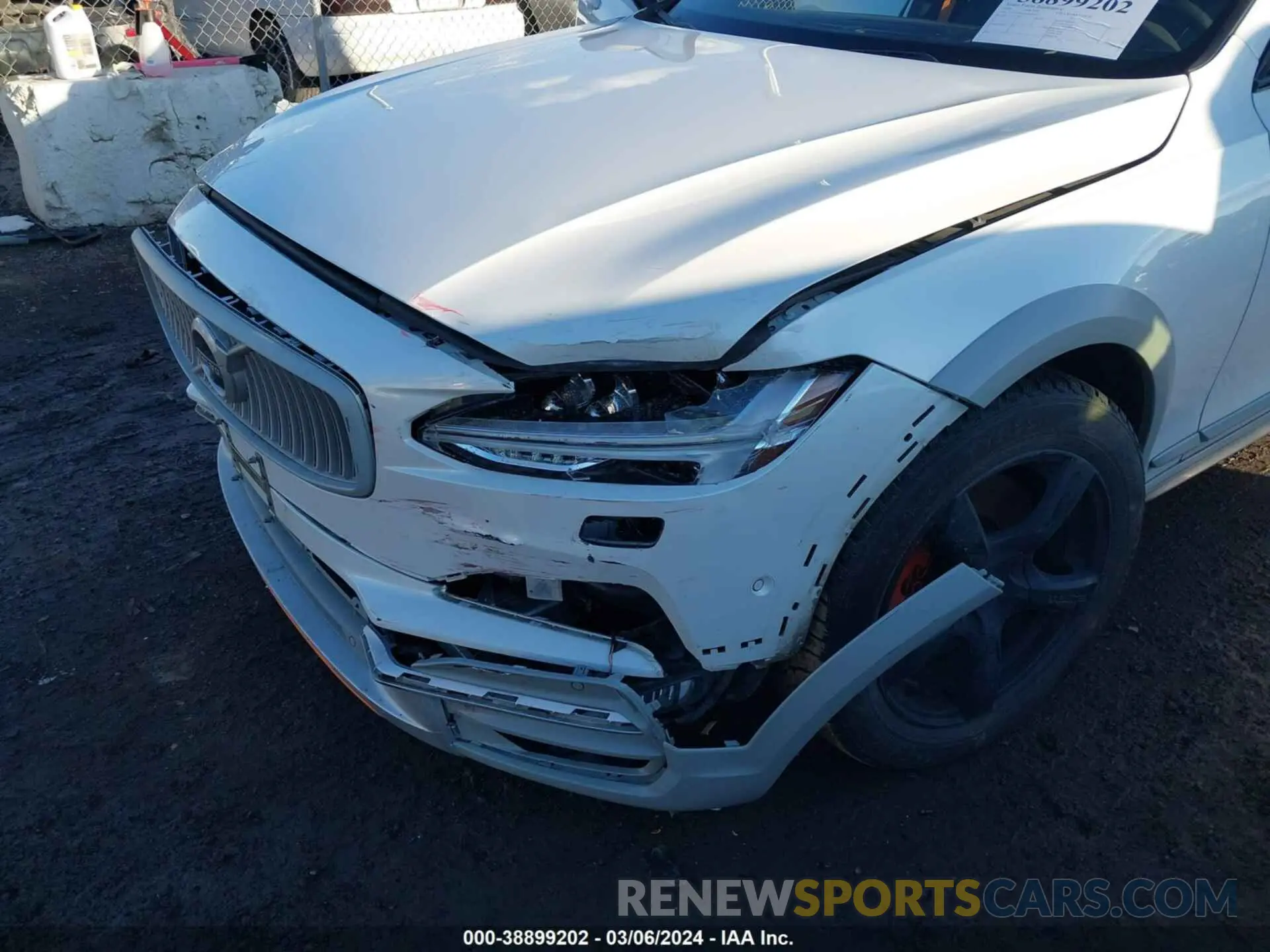 6 Photograph of a damaged car YV4A22NT1J1036270 VOLVO V90 CROSS COUNTRY 2018