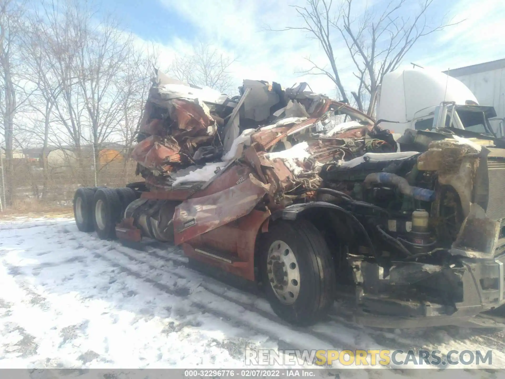 1 Photograph of a damaged car 4V4NC9EG2KN196251 VOLVO VN 2019