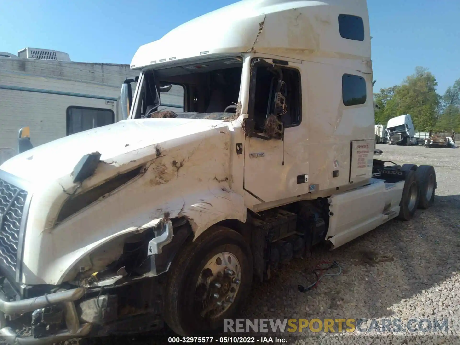 12 Photograph of a damaged car 4V4NC9EH1KN197383 VOLVO VN 2019