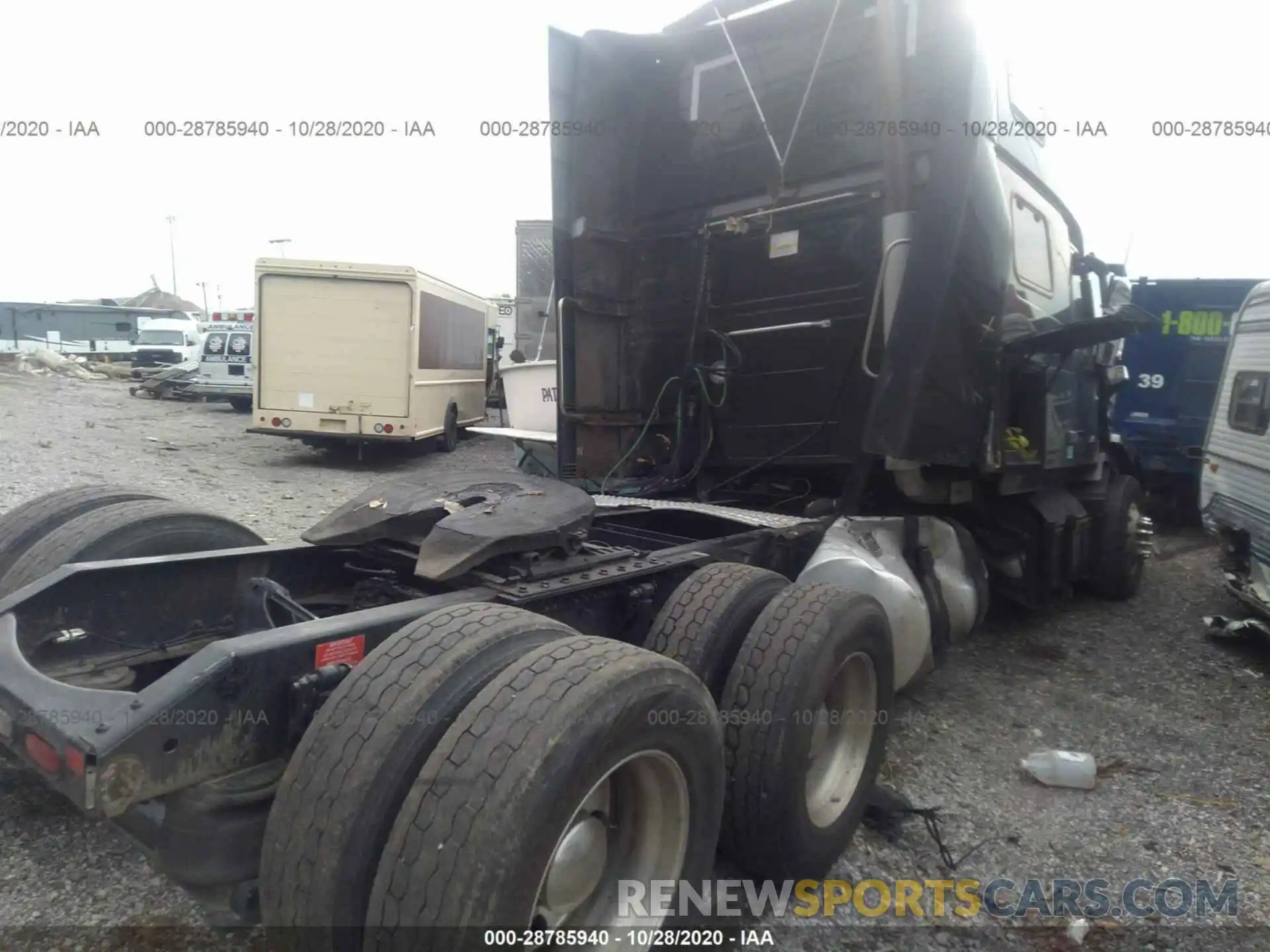 4 Photograph of a damaged car 4V4NC9EH6KN198139 VOLVO VN 2019