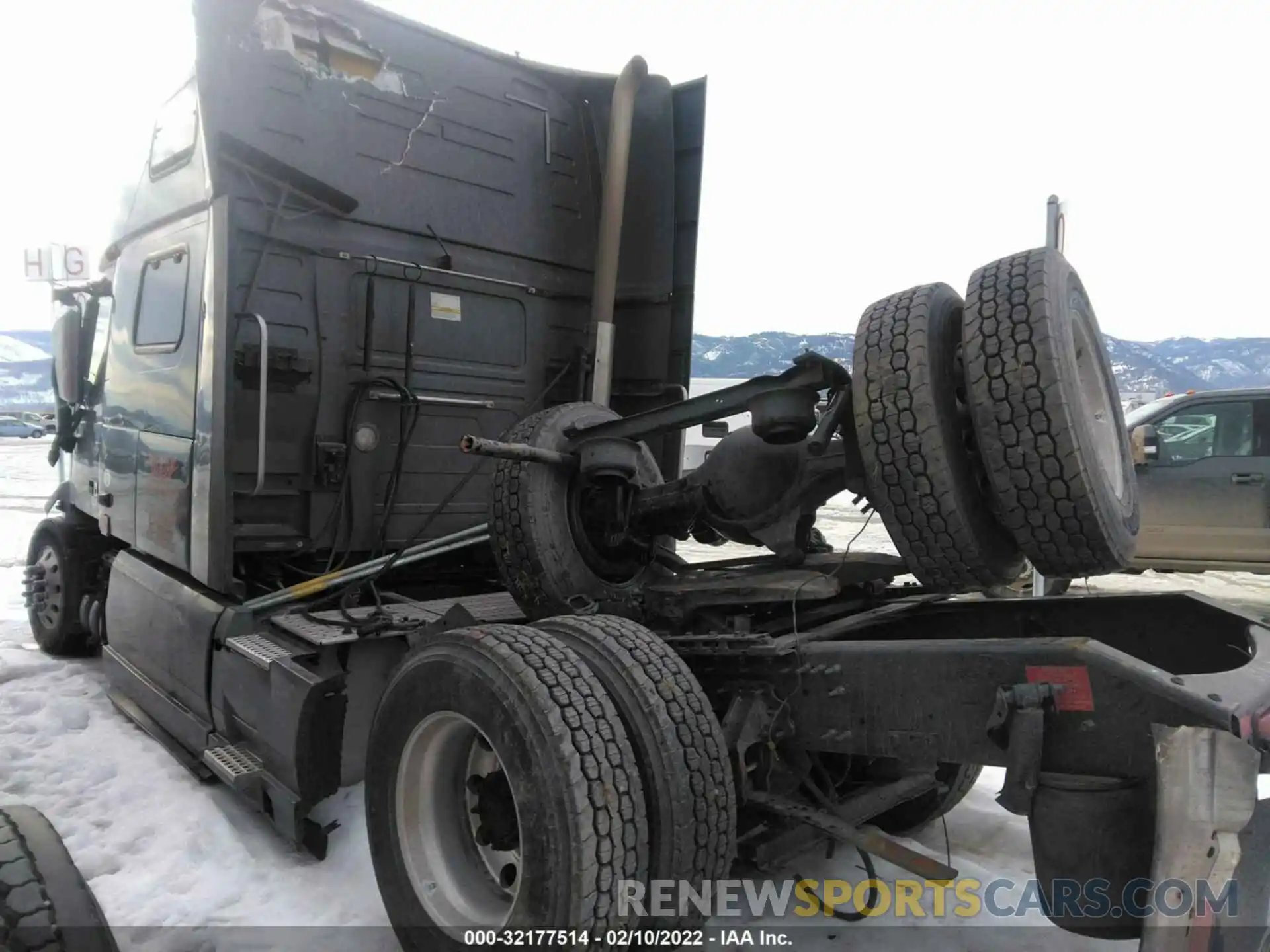 3 Photograph of a damaged car 4V4NC9EH8KN898146 VOLVO VN 2019