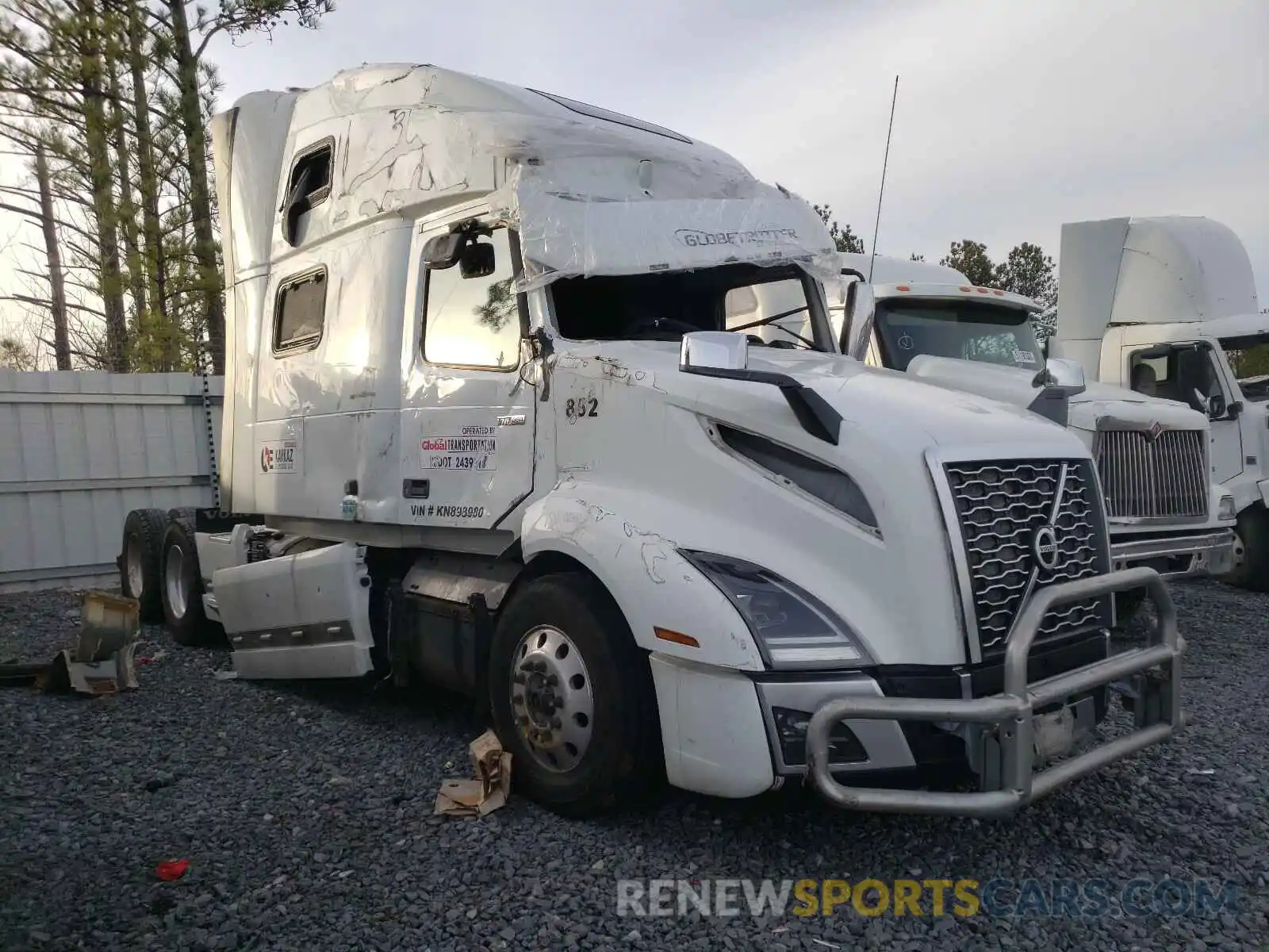 1 Photograph of a damaged car 4V4NC9EJ3KN898980 VOLVO VN 2019