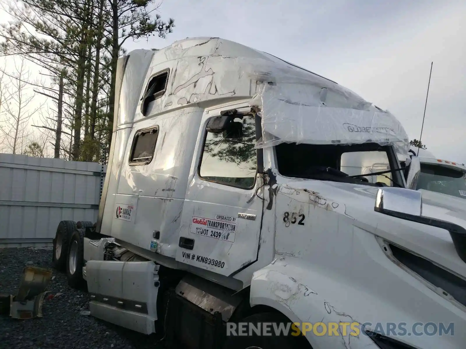 9 Photograph of a damaged car 4V4NC9EJ3KN898980 VOLVO VN 2019