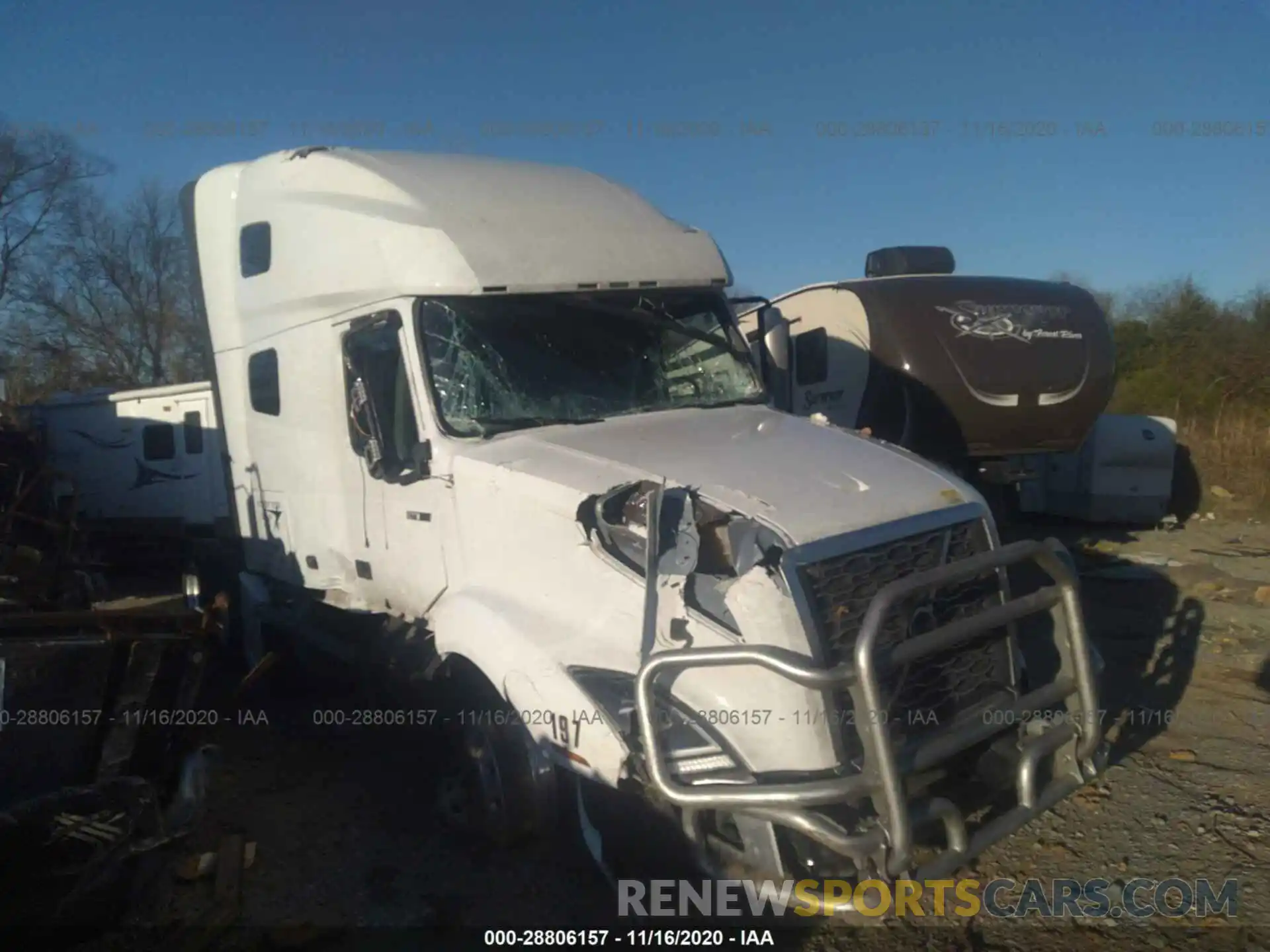 1 Photograph of a damaged car 4V4NC9EH0LN236112 VOLVO VN 2020