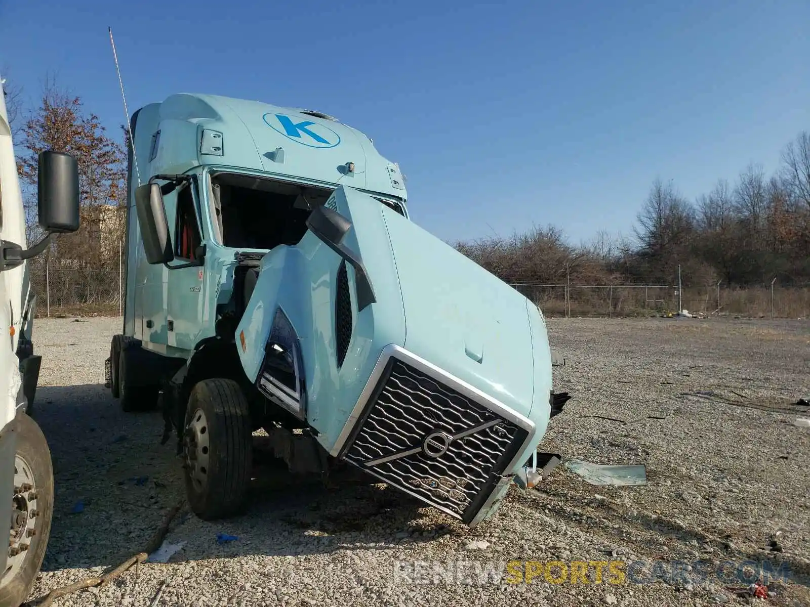 1 Photograph of a damaged car 4V4NC9EH1LN225880 VOLVO VN 2020