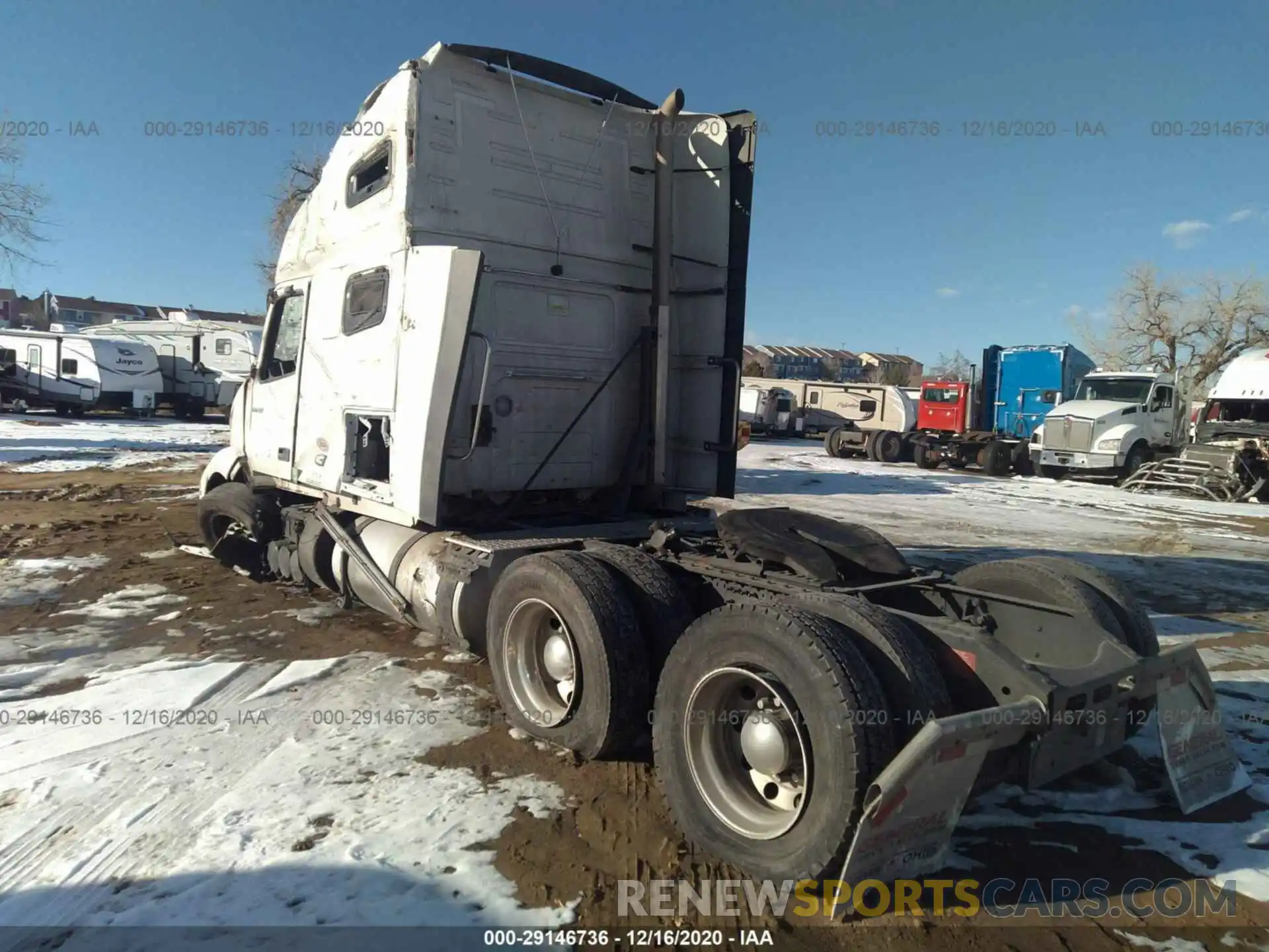 3 Photograph of a damaged car 4V4NC9EH1LN228567 VOLVO VN 2020