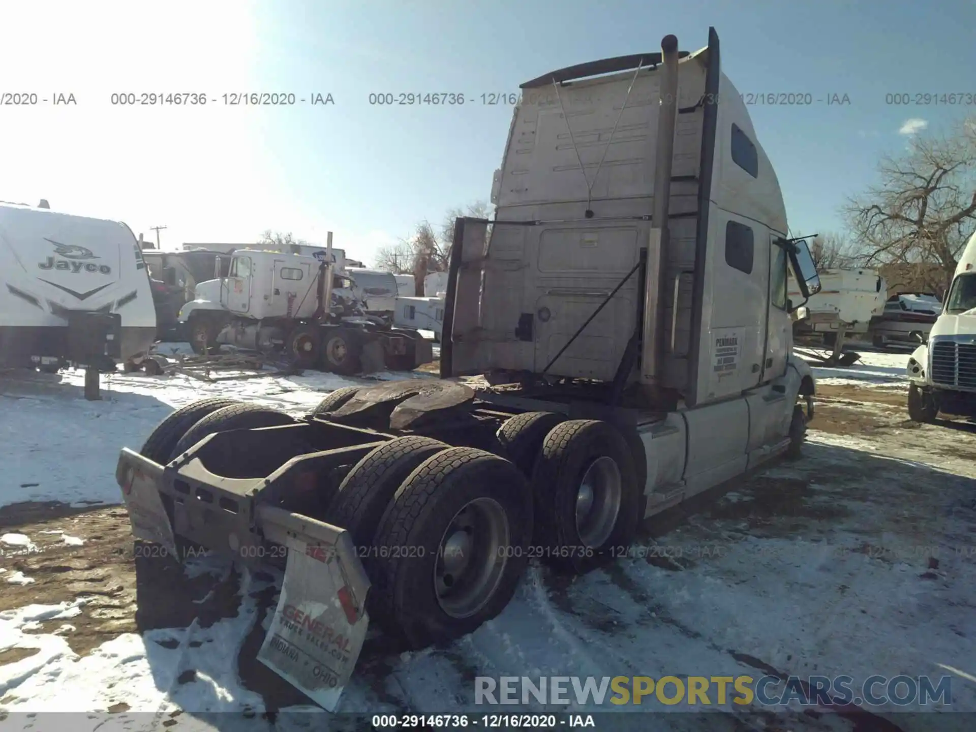 4 Photograph of a damaged car 4V4NC9EH1LN228567 VOLVO VN 2020